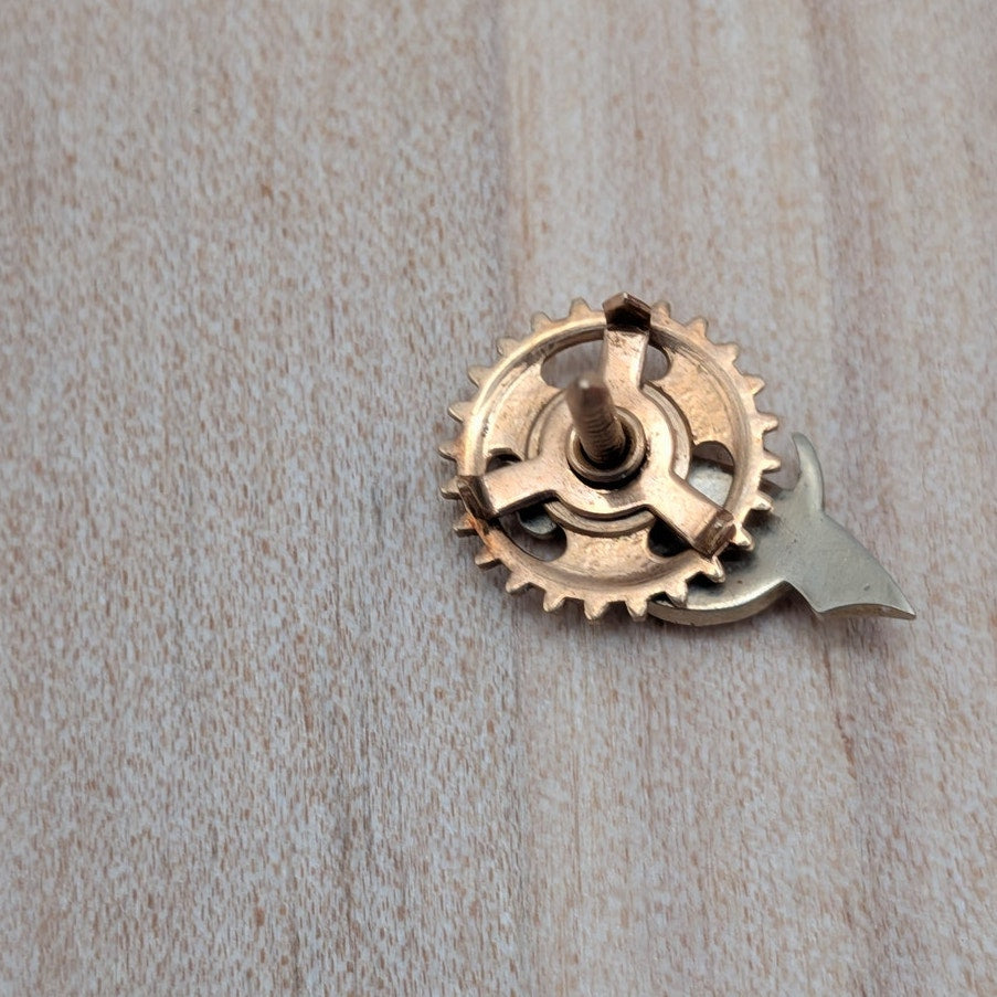 Vintage Unmarked 10k Gold with Diamond Masonic Lapel Pin (NO BACK)