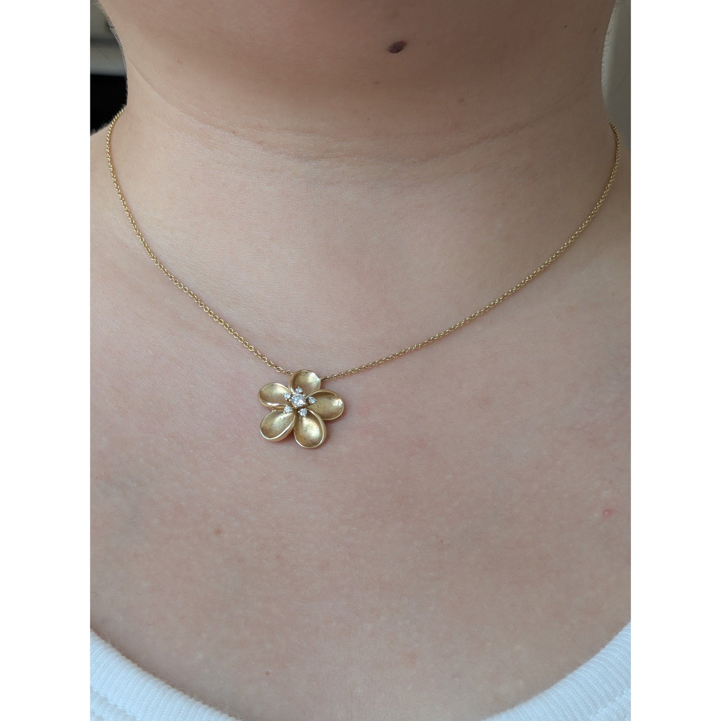 Estate 14k Gold Diamond Flower Pendant Necklace w/ Extender 16 or 18in