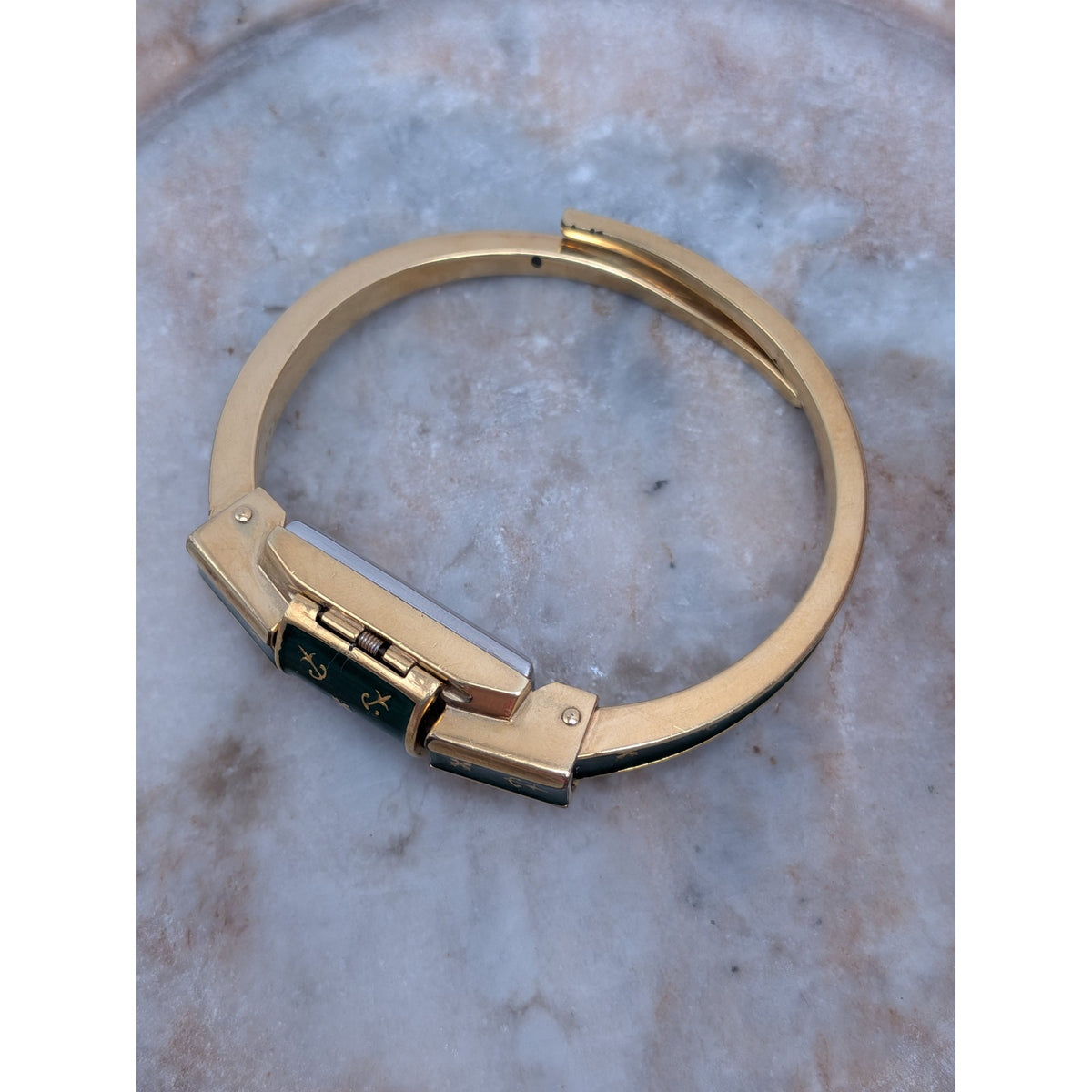 Vintage Ritma MANUAL Gold Tone Peekaboo Watch Green Enamel Gold Flower & Anchors