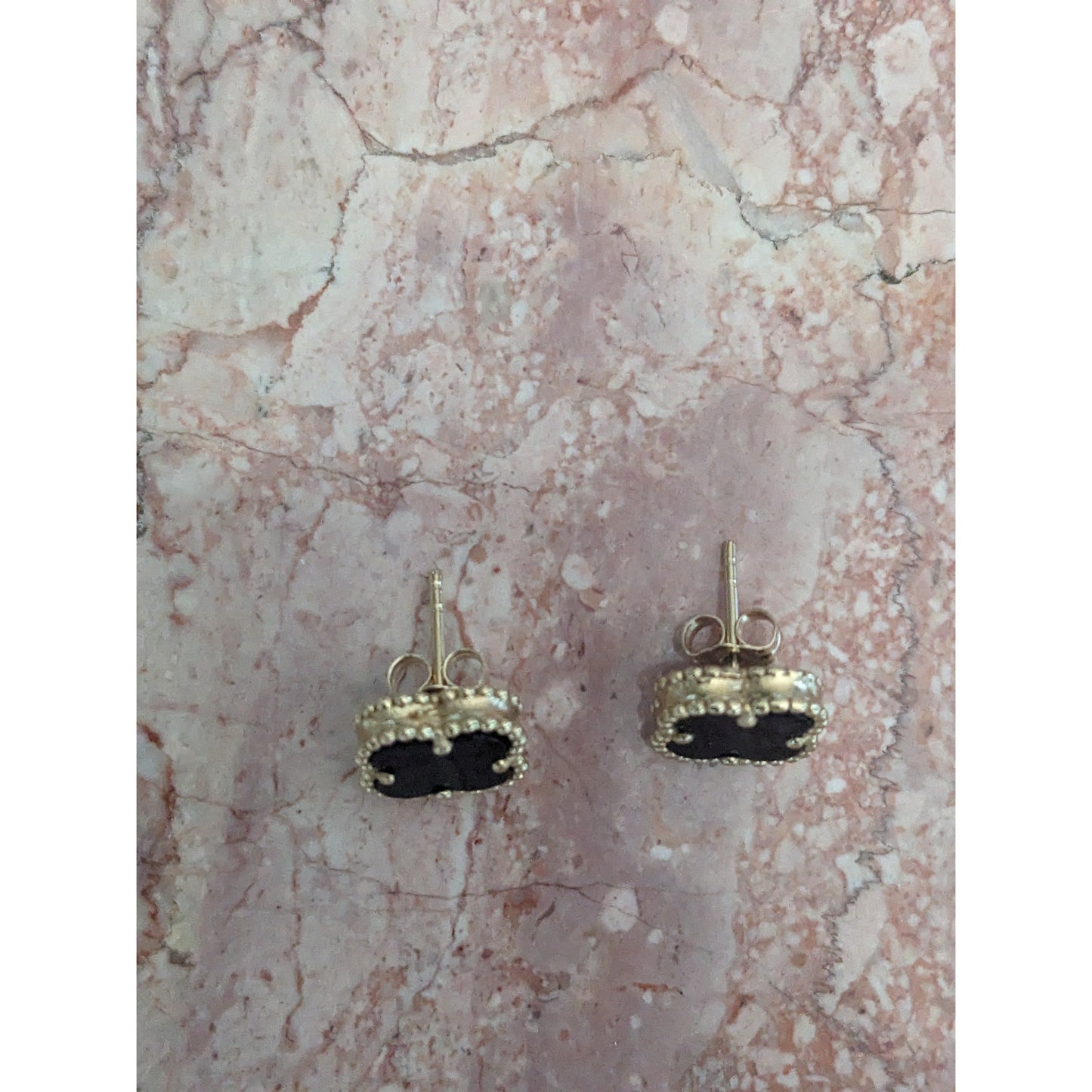 Estate 14k Yellow Gold Black Onyx Clover Shaped Stud Earrings