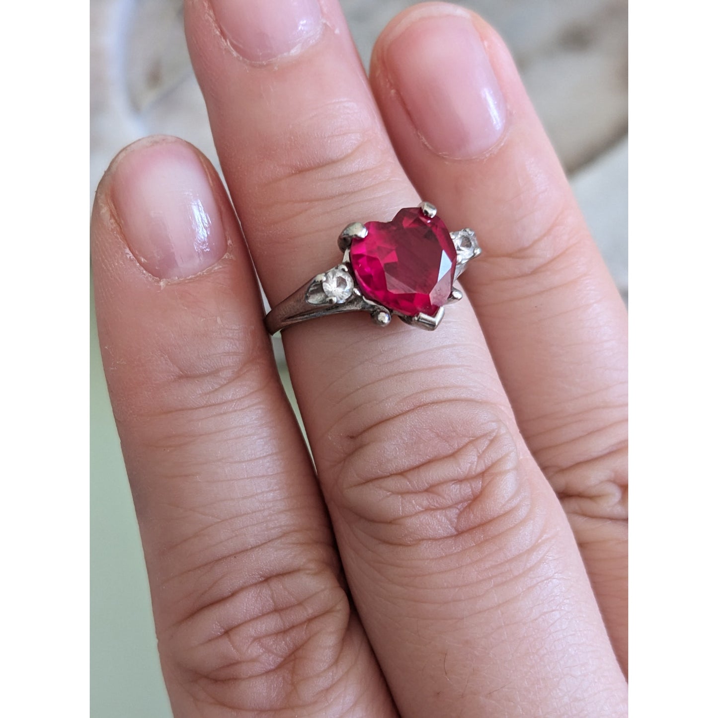 Vintage 10k White Gold Ring with Red Heart Gem and Diamond Accents Size 4.25