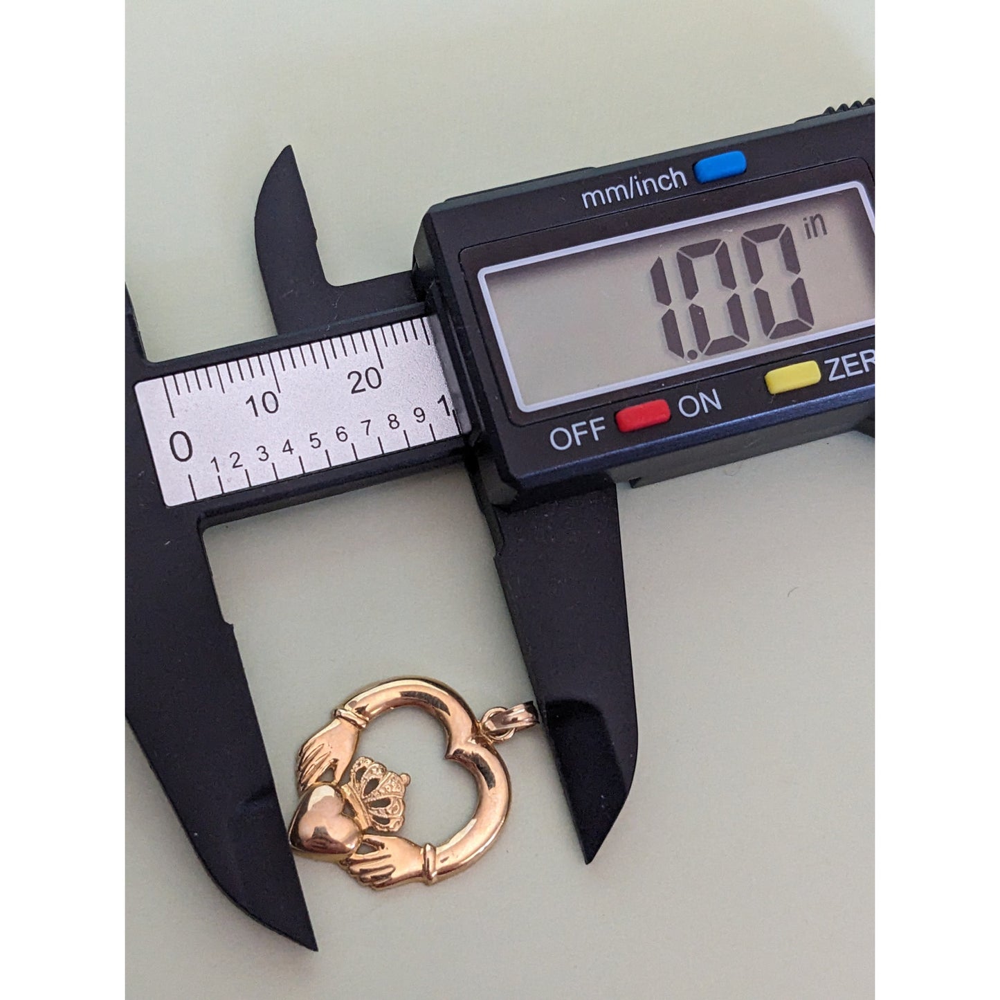 Vintage 14k Yellow Gold Claddagh Heart Pendant