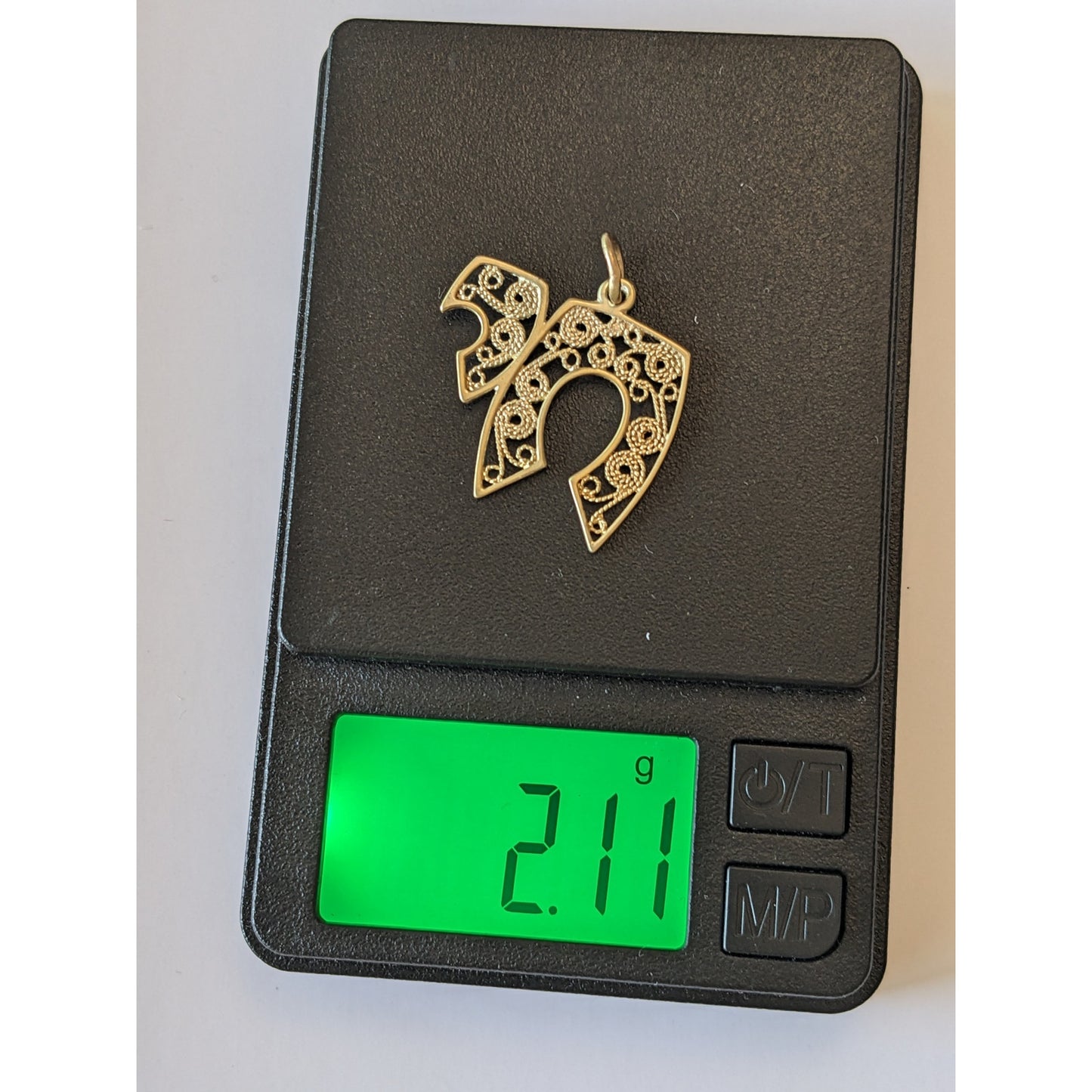 Estate Unmarked 14k Yellow Gold Chai Life Pendant Charm