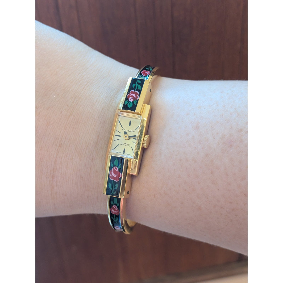 Vintage Chandler MANUAL Gold Tone Peekaboo Watch Black Enamel Red Flowers Dainty