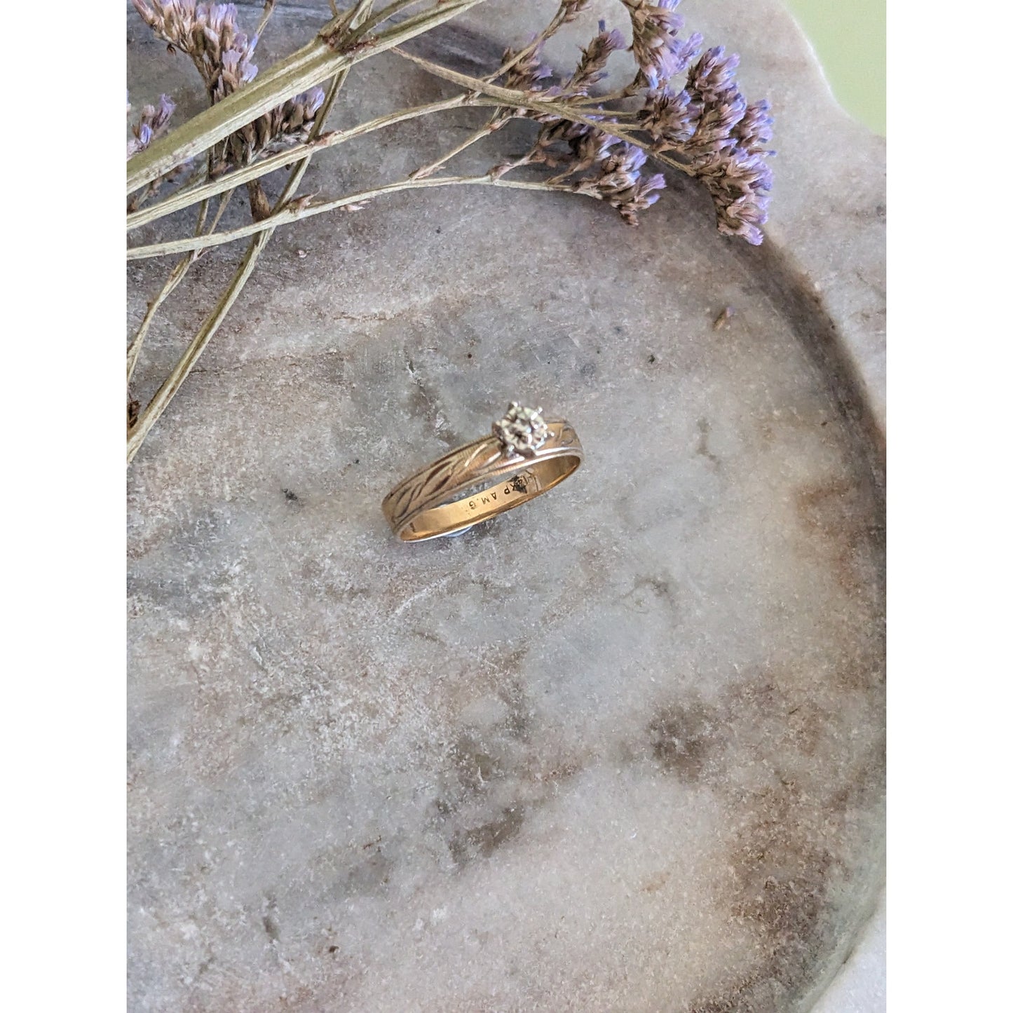 Vintage 14k Yellow Gold Half Etch with Diamond Accent (Small) Ring Size 7.75