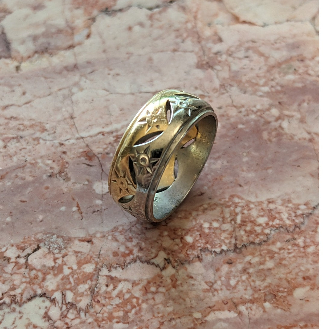 Vintage 14k Two Tone Solid Gold Engraved Cutout Stars Band Ring Sinze 6.25