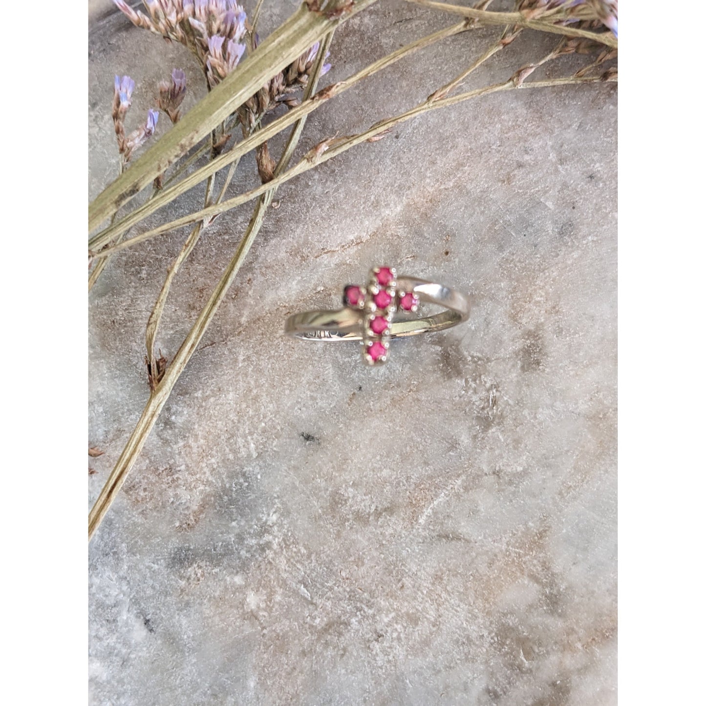 Vintage 10k White Gold Spinel Cross Shaped Ring Size 6