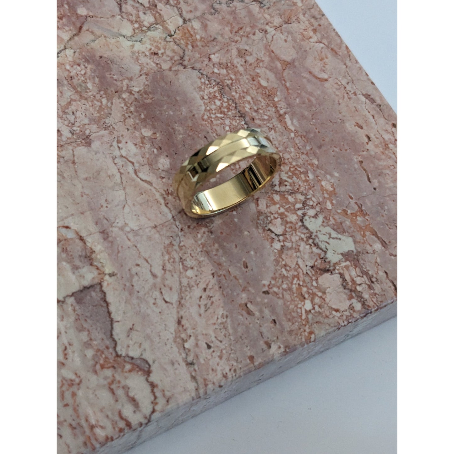 Estate 14k Yellow Gold Polished Center with Geometric Sides Ring Size 9.75