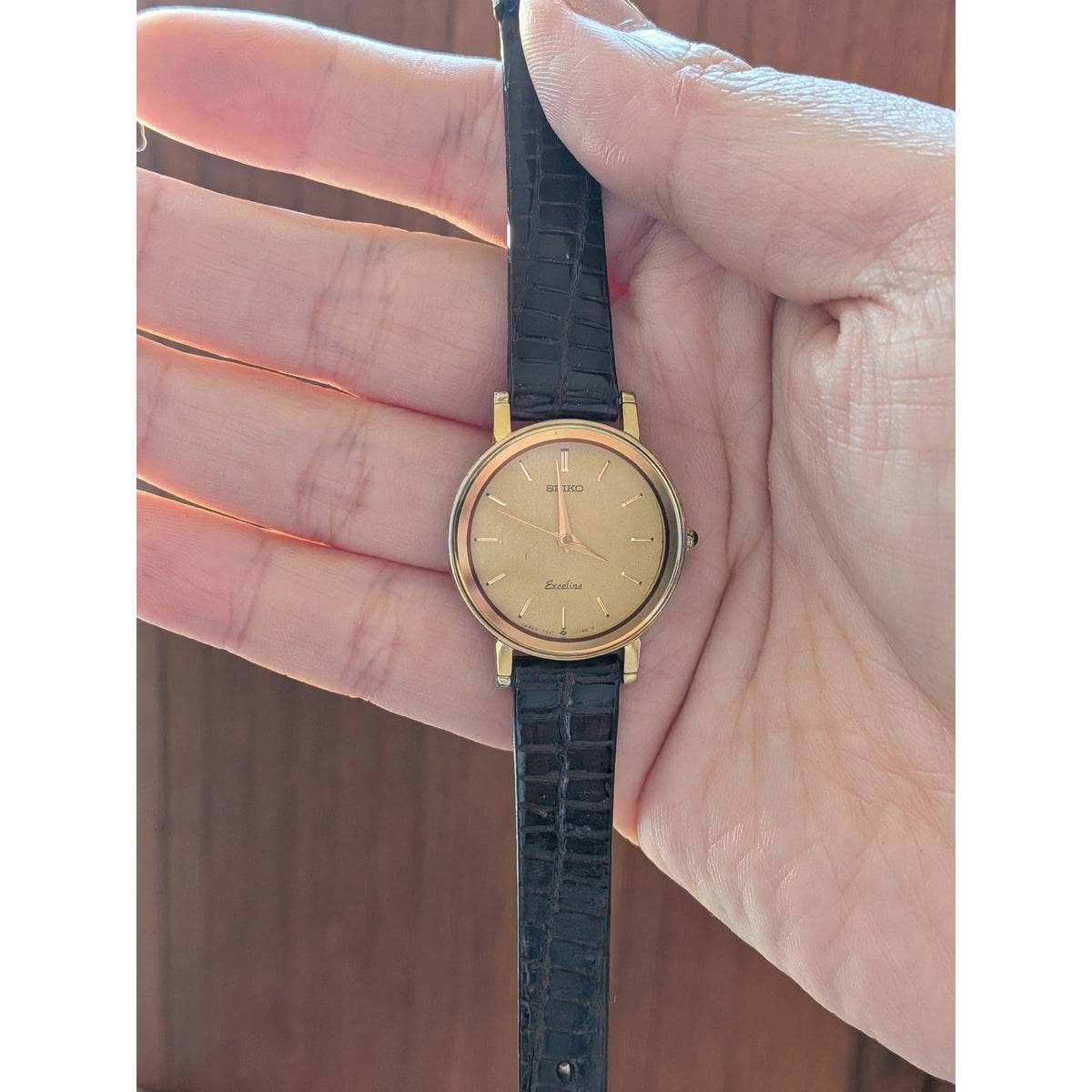 Vintage Seiko Exceline Minimalist Gold Dial 80s Quartz Watch 7321-0390