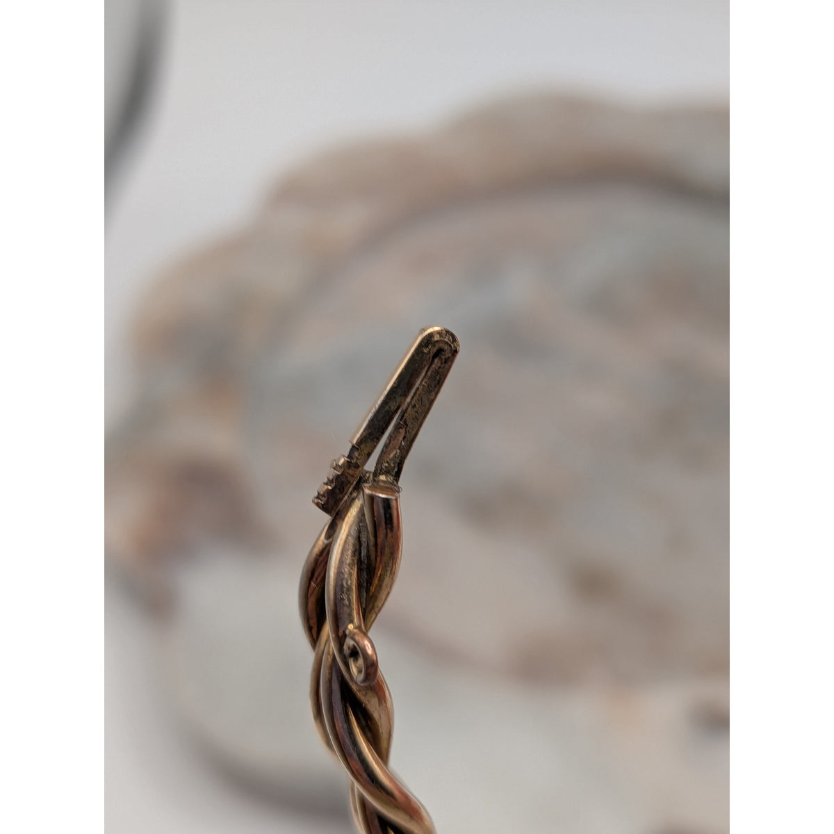 Vintage 9K Gold Filled Irish Claddagh Braided Bangle Bracelet