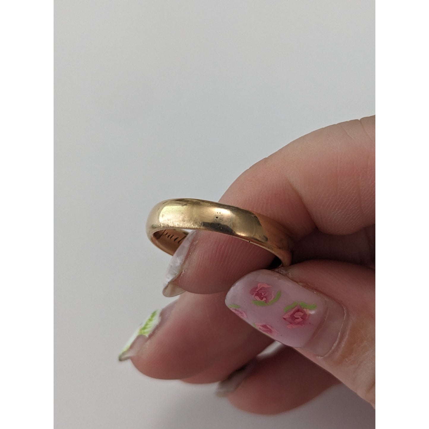 Vintage Early 1900s 18k Yellow Gold Engraved Simple Wedding Band Ring Size 8.5