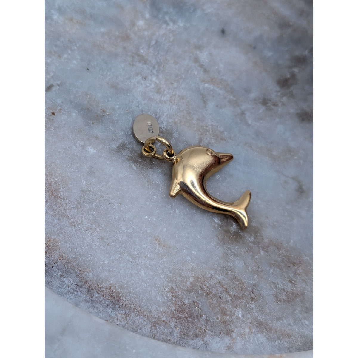 Vintage 18k Solid Yellow Gold Mini Dolphin Charm and Tag w/ Jump Ring (open)