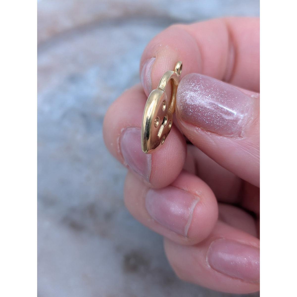 Vintage Unmarked 18k Solid Gold 3D Heart Padlock Charm