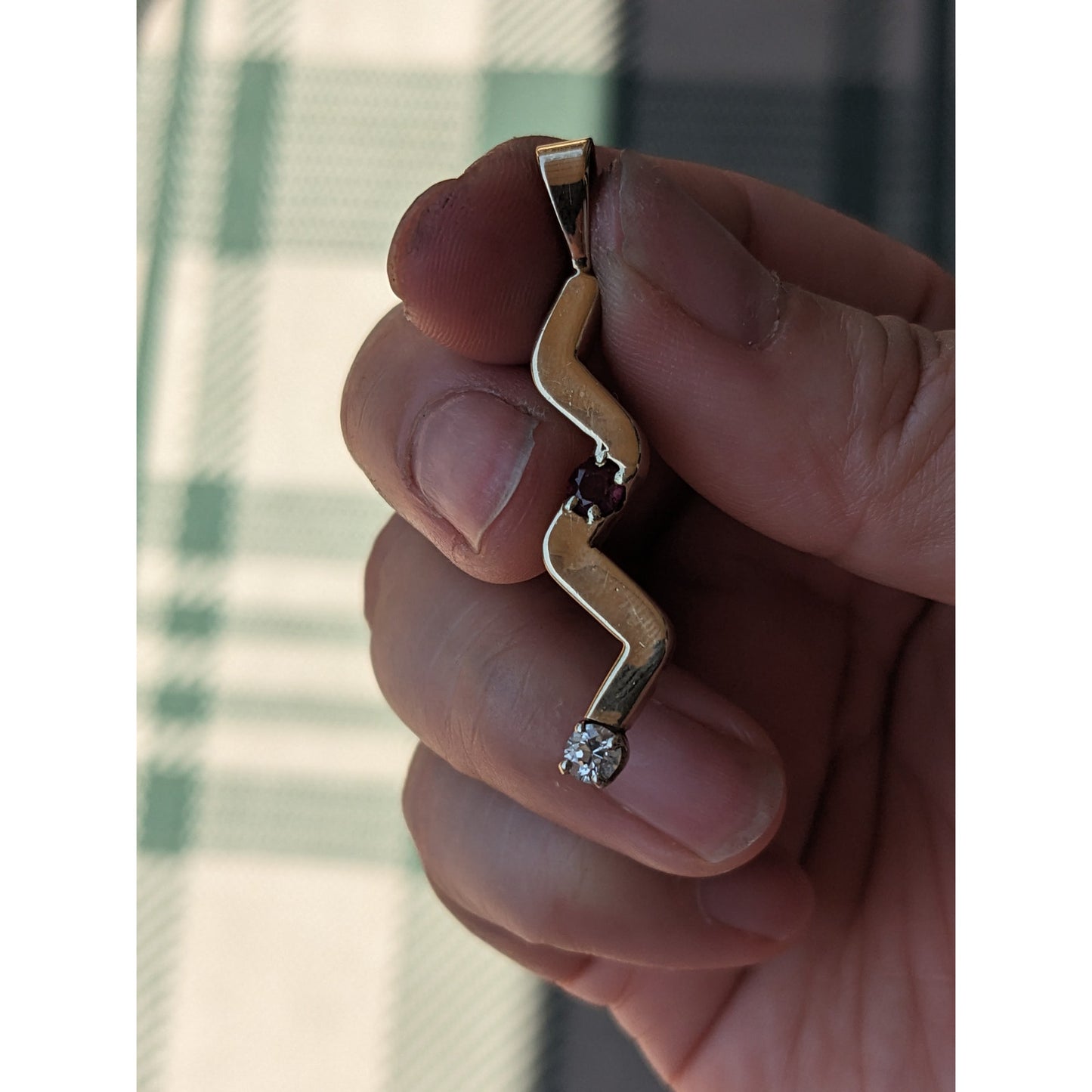 Vintage Unmarked 12k Gold Wavy Squiggle Pendant with Ruby and Diamond (Chipped)
