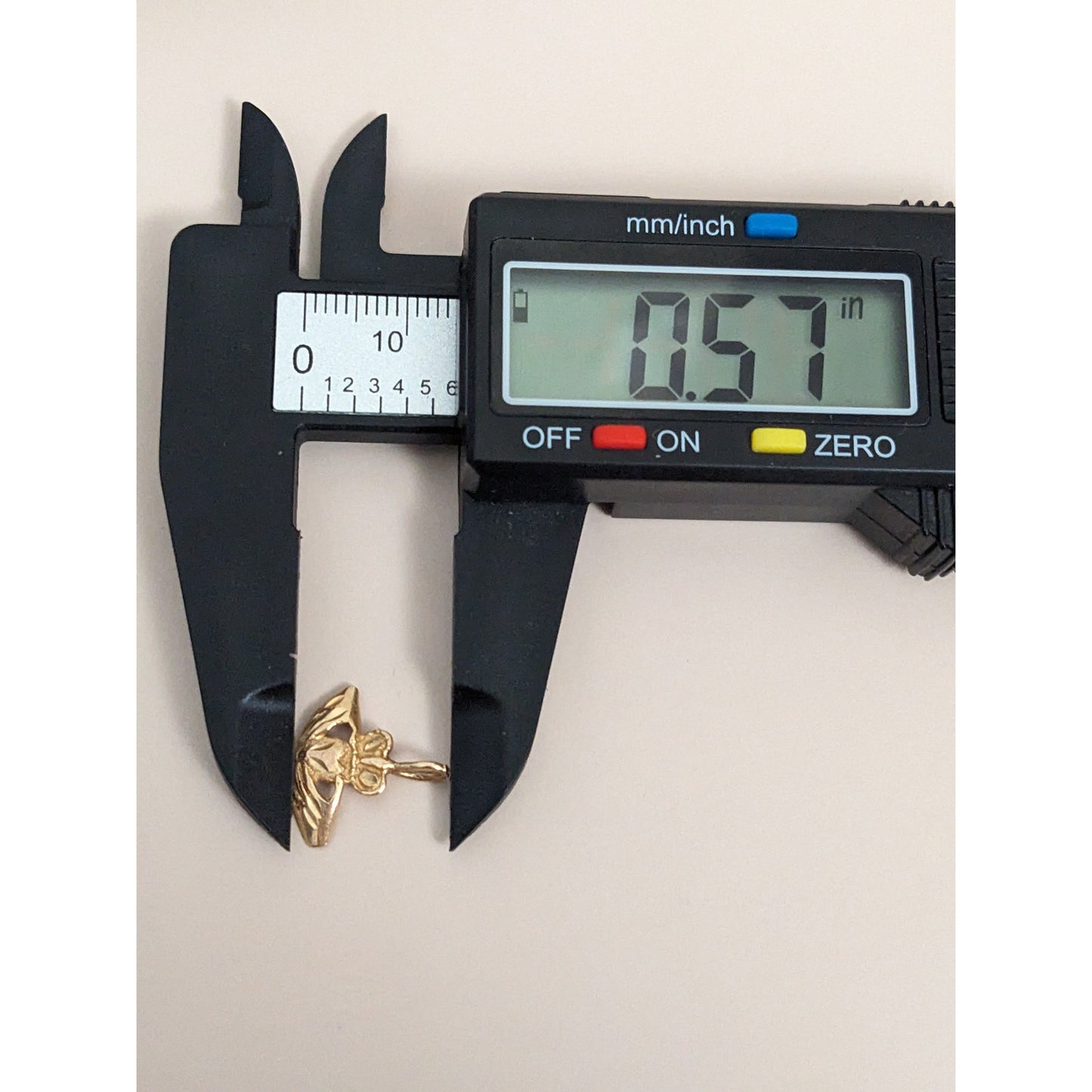 Vintage 14k Yellow Gold Claddagh Crown Heart Pendant