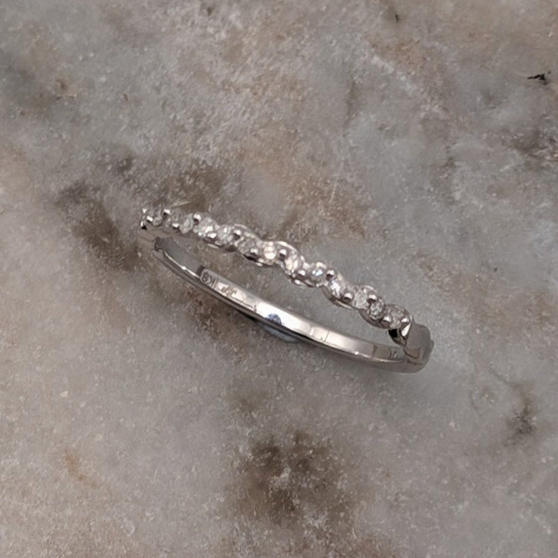 Preowned 10k Solid White Gold Dainty Wave Stacker Ring Size 6.75 Diamond Accents
