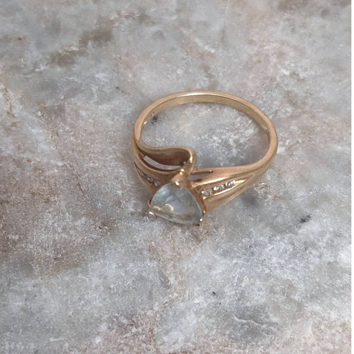 Vintage 10k Yellow Gold Ring with Light Blue Stone and Diamond Accents Size 6.75