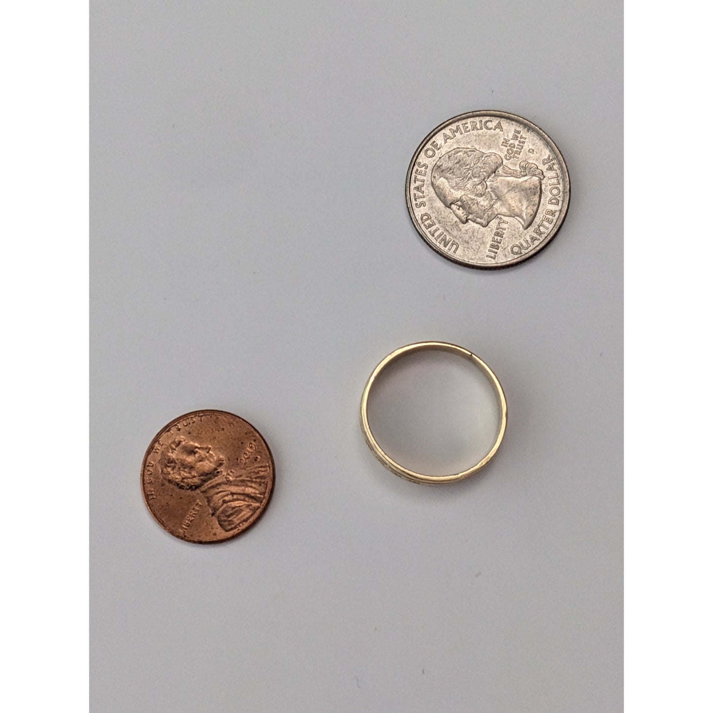 Vintage 14k Yellow Gold Simple Band Ring with 5 Diamond Accents Size 8.5