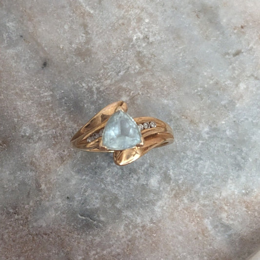 Vintage 10k Yellow Gold Ring with Light Blue Stone and Diamond Accents Size 6.75