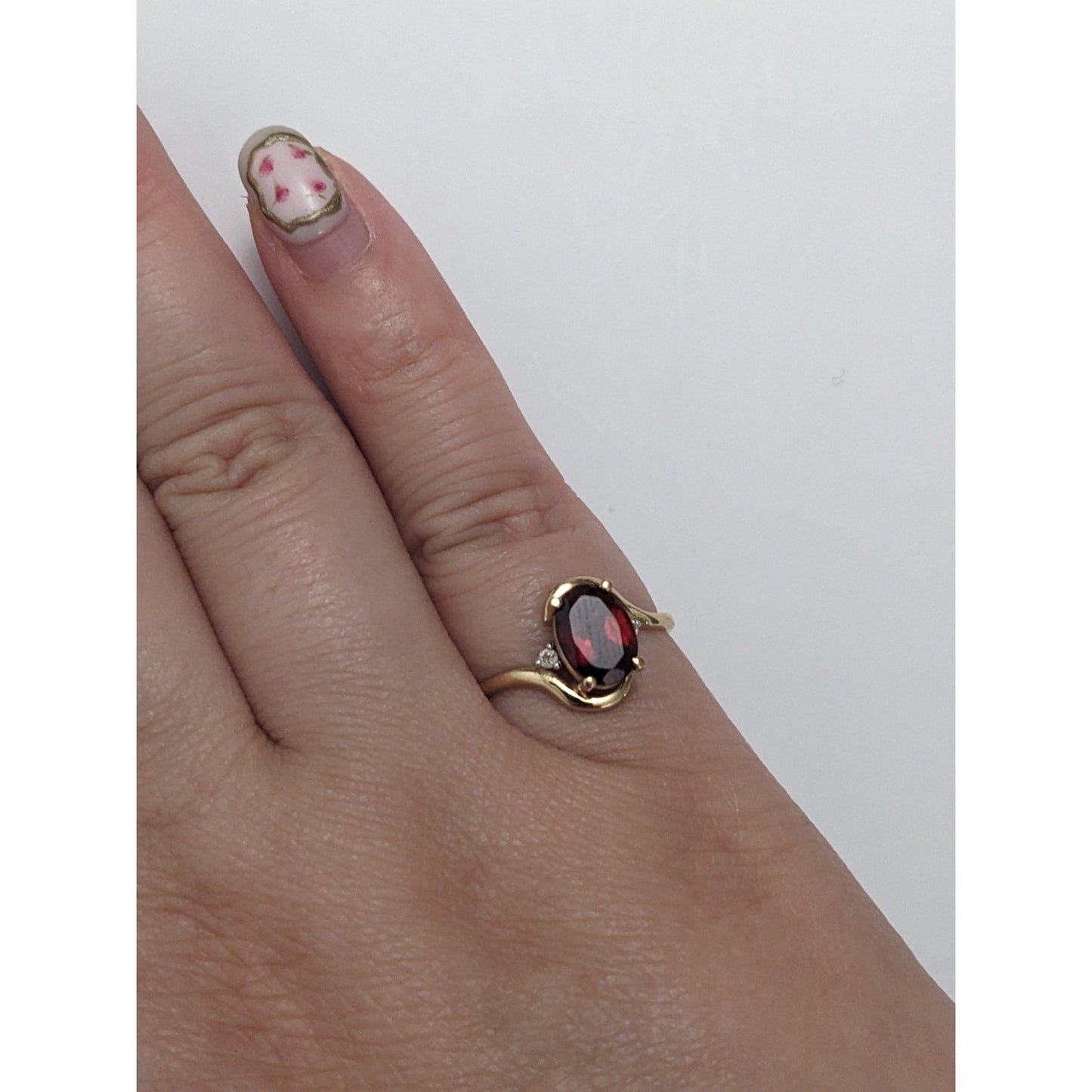 Vintage 14k Yellow Gold Oval Red Garnet and Diamond Accent Ring Size 6
