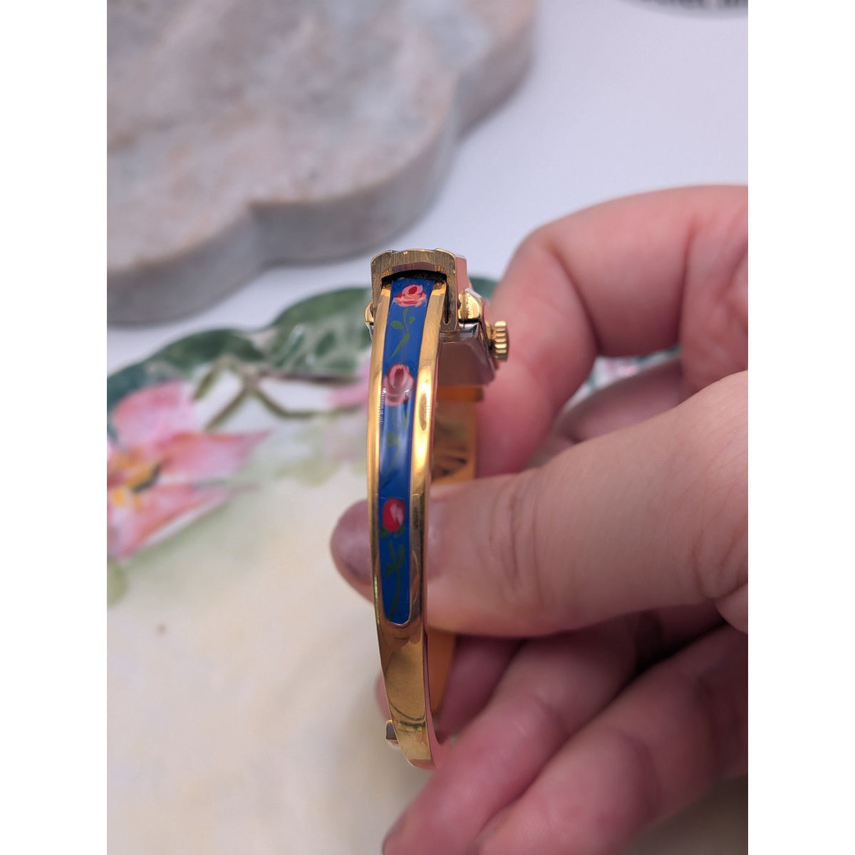 Vintage Chandler 17 Jewel Gold Tone Manual Watch Blue Enamel Red Painted Flowers