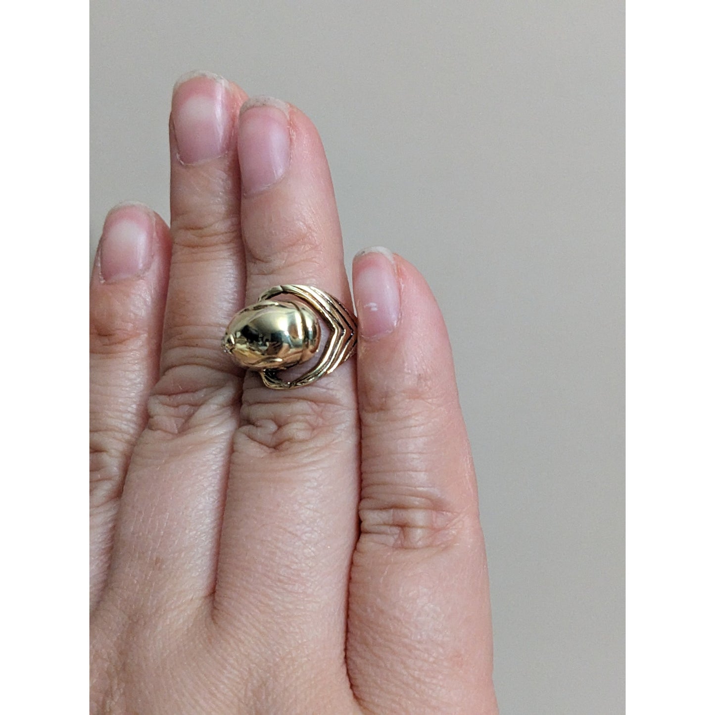 Vintage 10k Yellow Gold Dolphin with Diamond Accent Ring Size 4