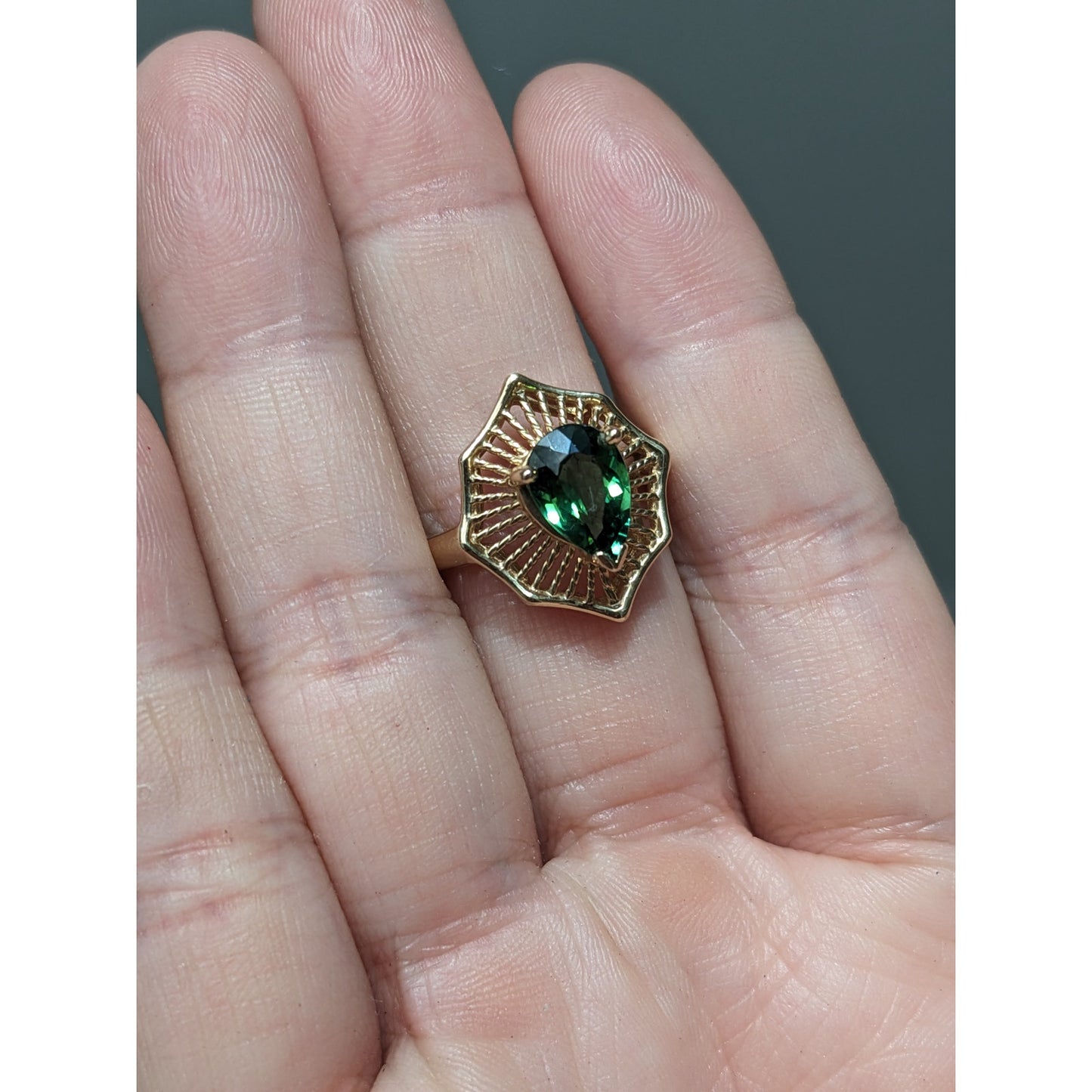 Vintage 14k Yellow Gold Green Tourmaline Ring Suze 7US