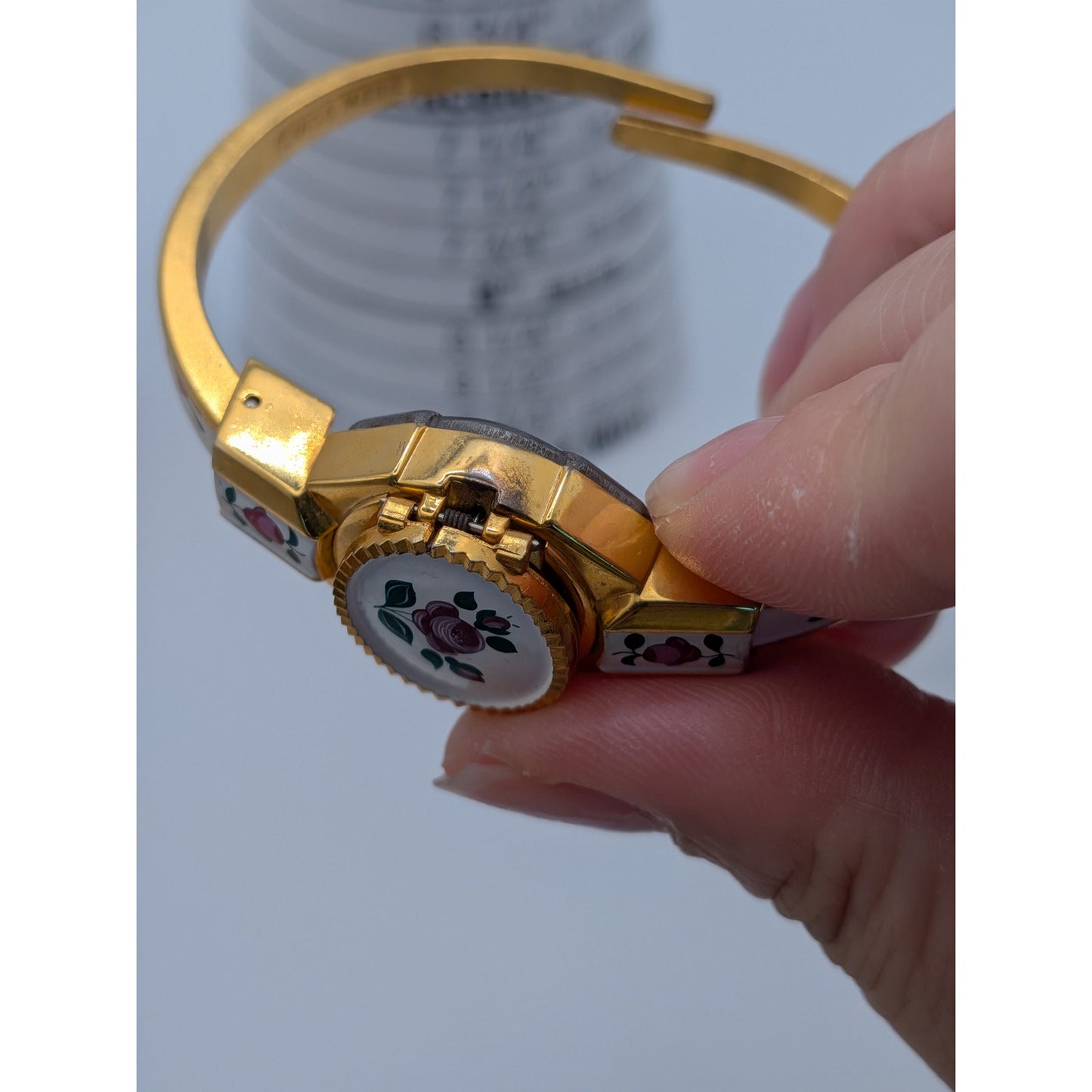 FLAW Vintage Gold Tone Peekaboo Watch White Enamel and Roses