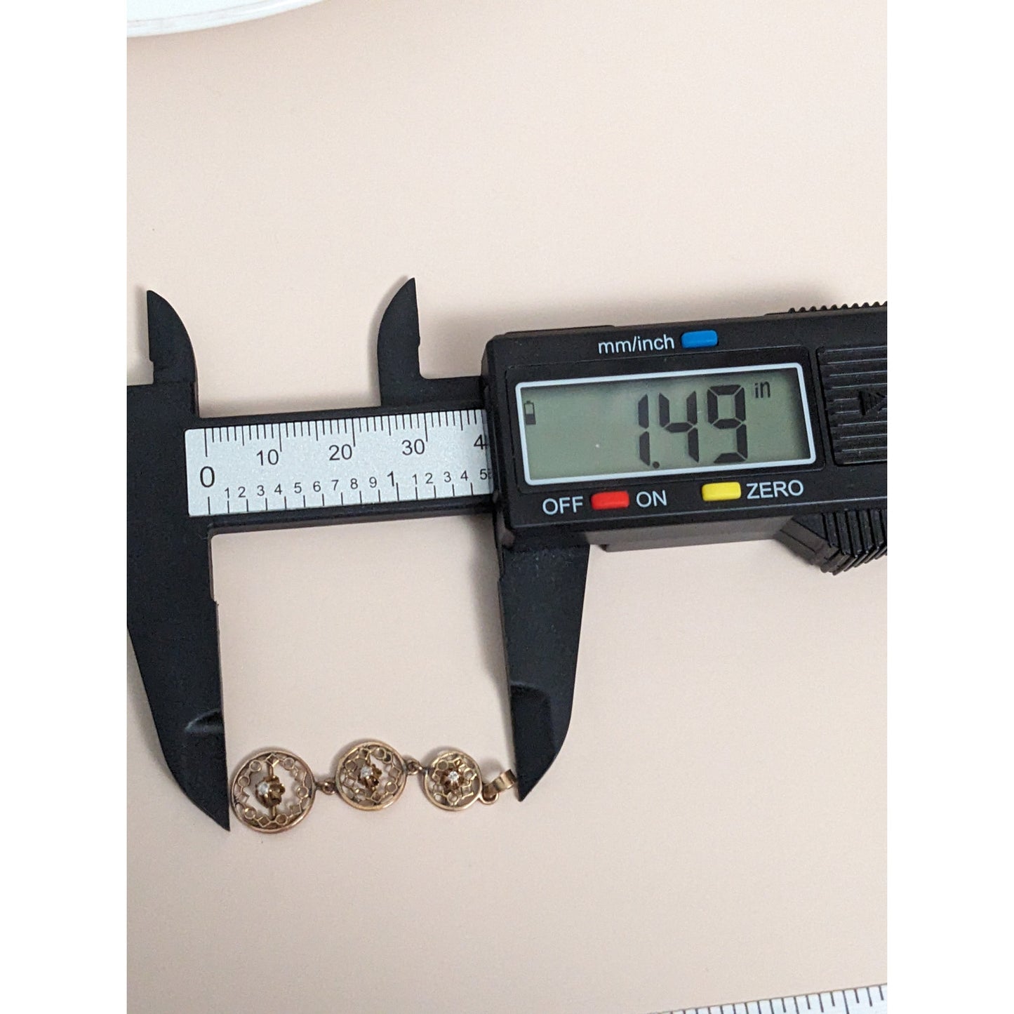 Antique 10k Gold Triple Drop Circular Filigree with Diamond Accent Pendant