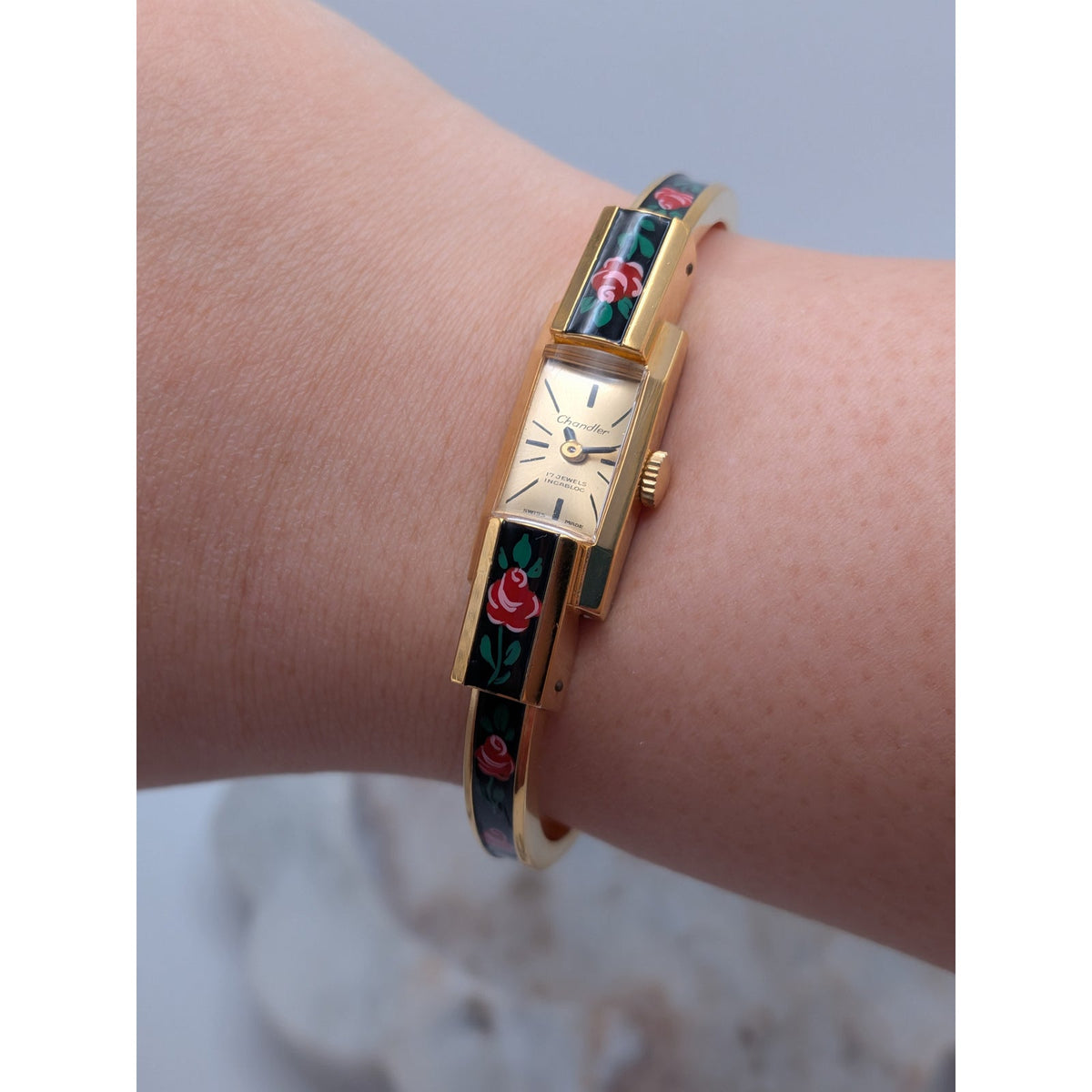 Vintage Chandler MANUAL Gold Tone Peekaboo Watch Black Enamel Red Flowers Dainty