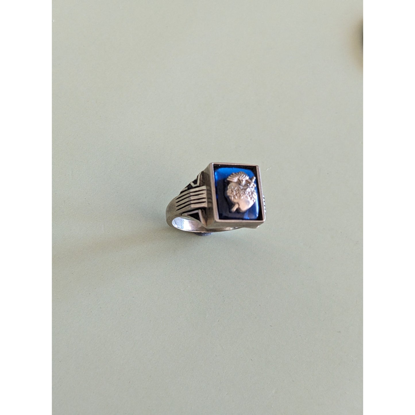 Vintage 10k White Gold Herff Jones Sacred Heart Signet Ring Size 5.75