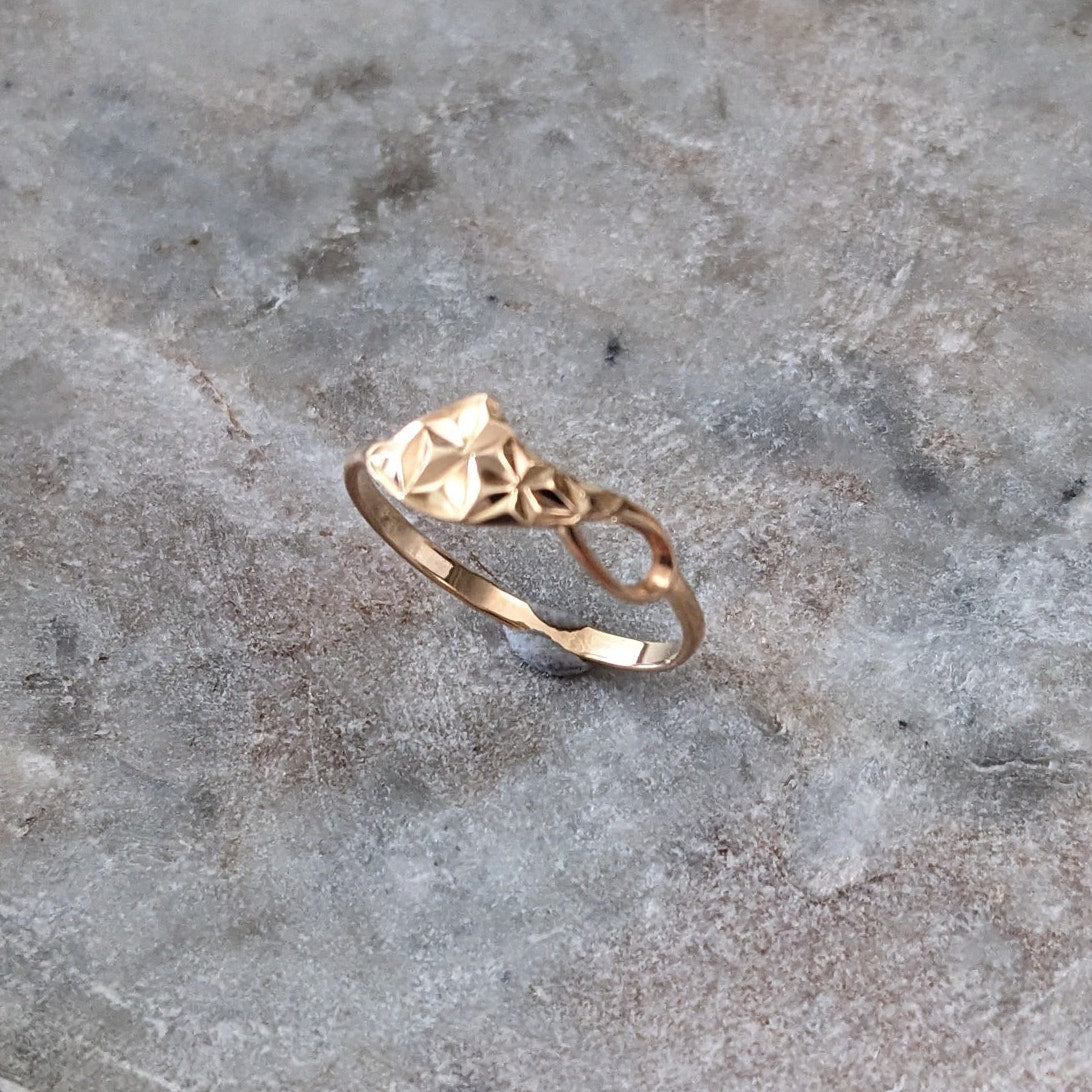 Vintage 14k Yellow Gold Geometric Diamond Cut Ring Size 6
