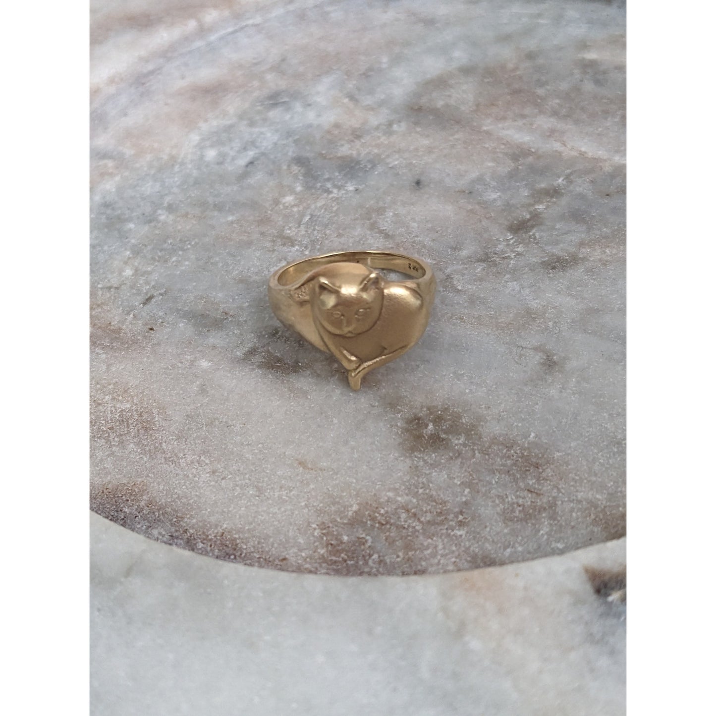 Vintage 14k Yellow Gold Heart Shaped Cat Ring Size 7