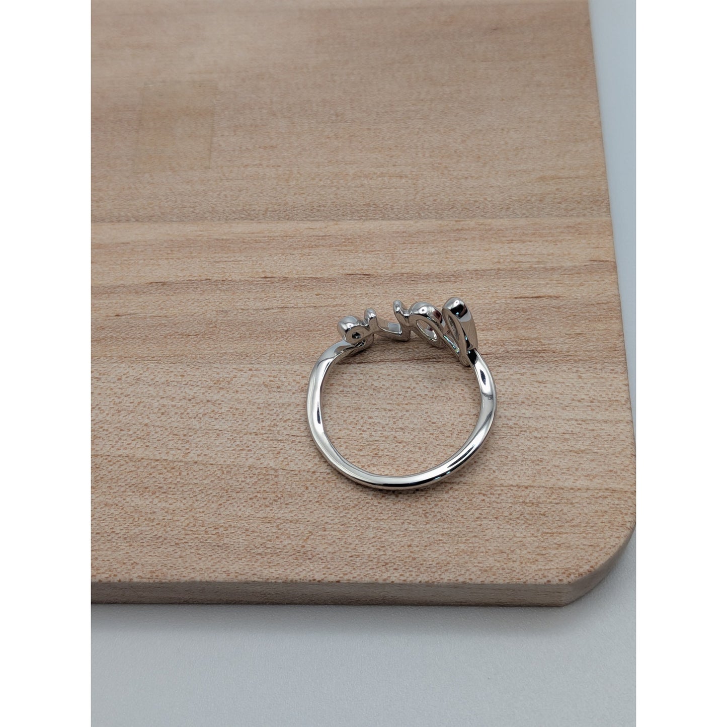 Estate 14k White Gold "Love" Cursive Script Ring Size 7
