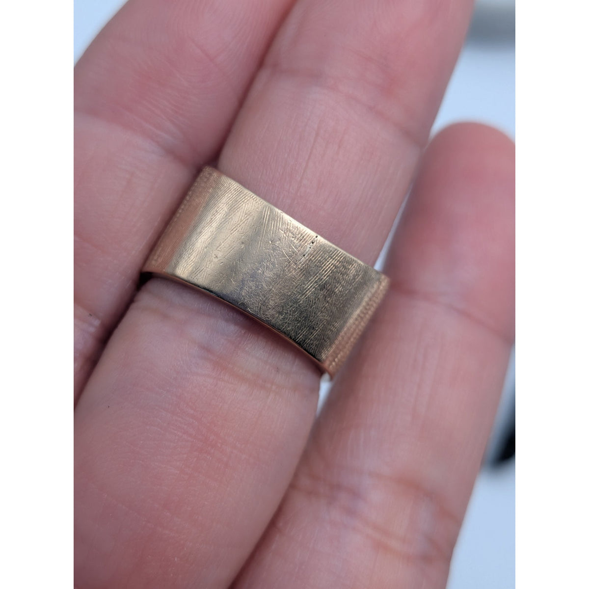 Vintage 14k Solid Yellow Gold Wide Cigar Ring Size 6 with "MSS" Monogram