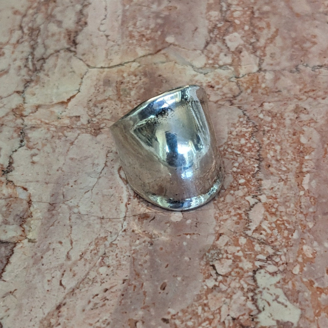 Vintage Sterling Silver 925 Concave Thick Band Ring Size 7.25