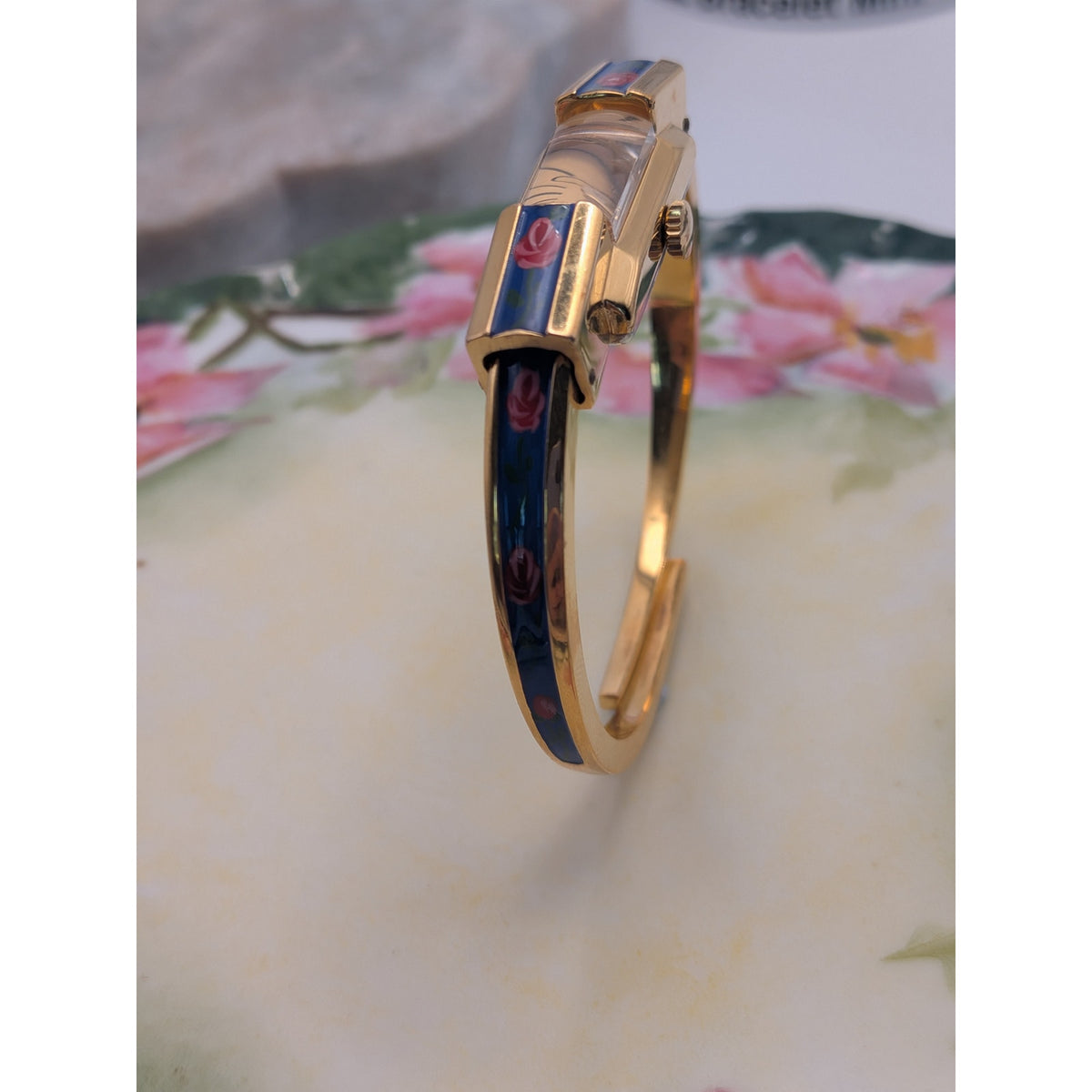 Vintage Chandler 17 Jewel Gold Tone Manual Watch Blue Enamel Red Painted Flowers