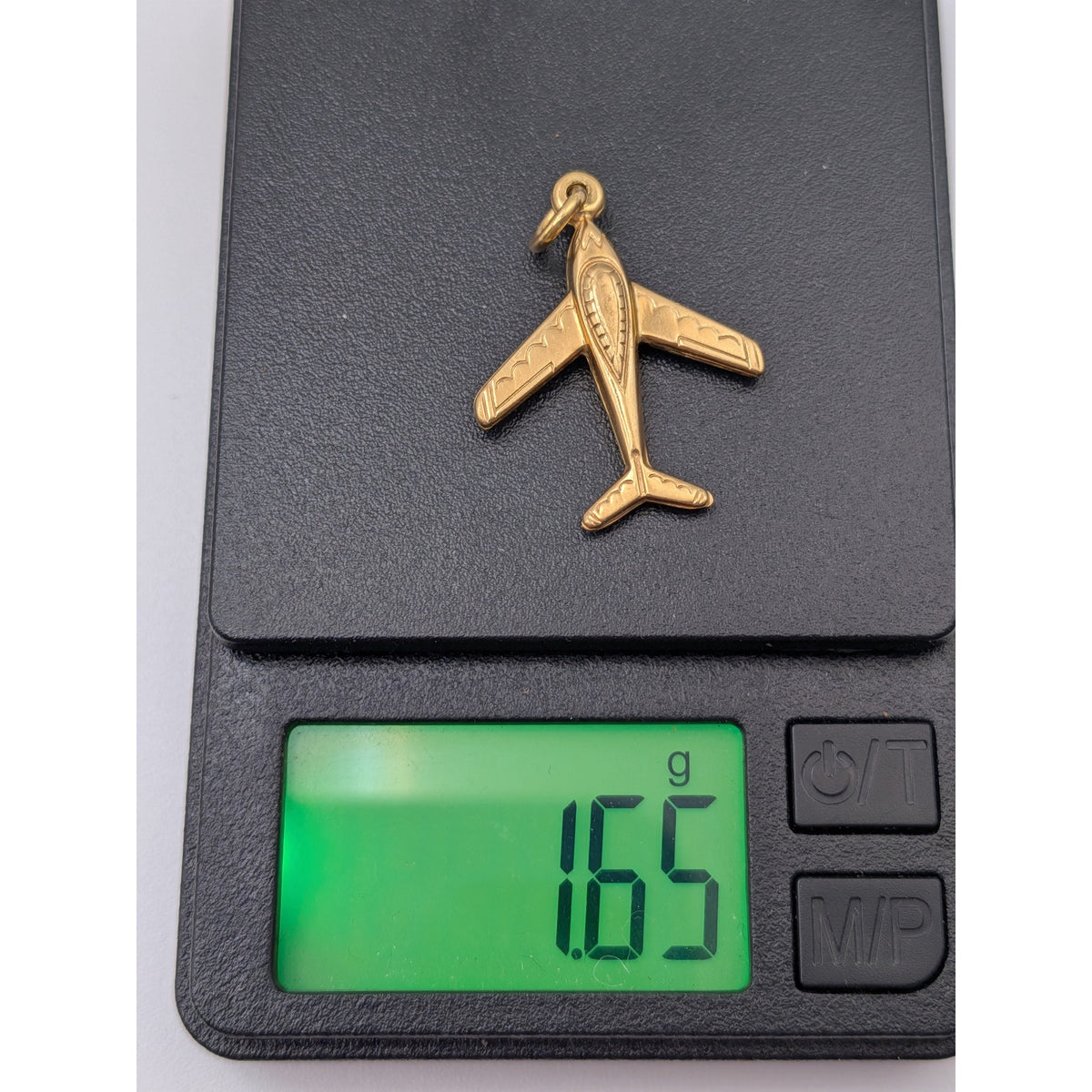 Vintage Unmarked 18k Solid Gold 3D Airplane Charm w/ Jump Ring (open)