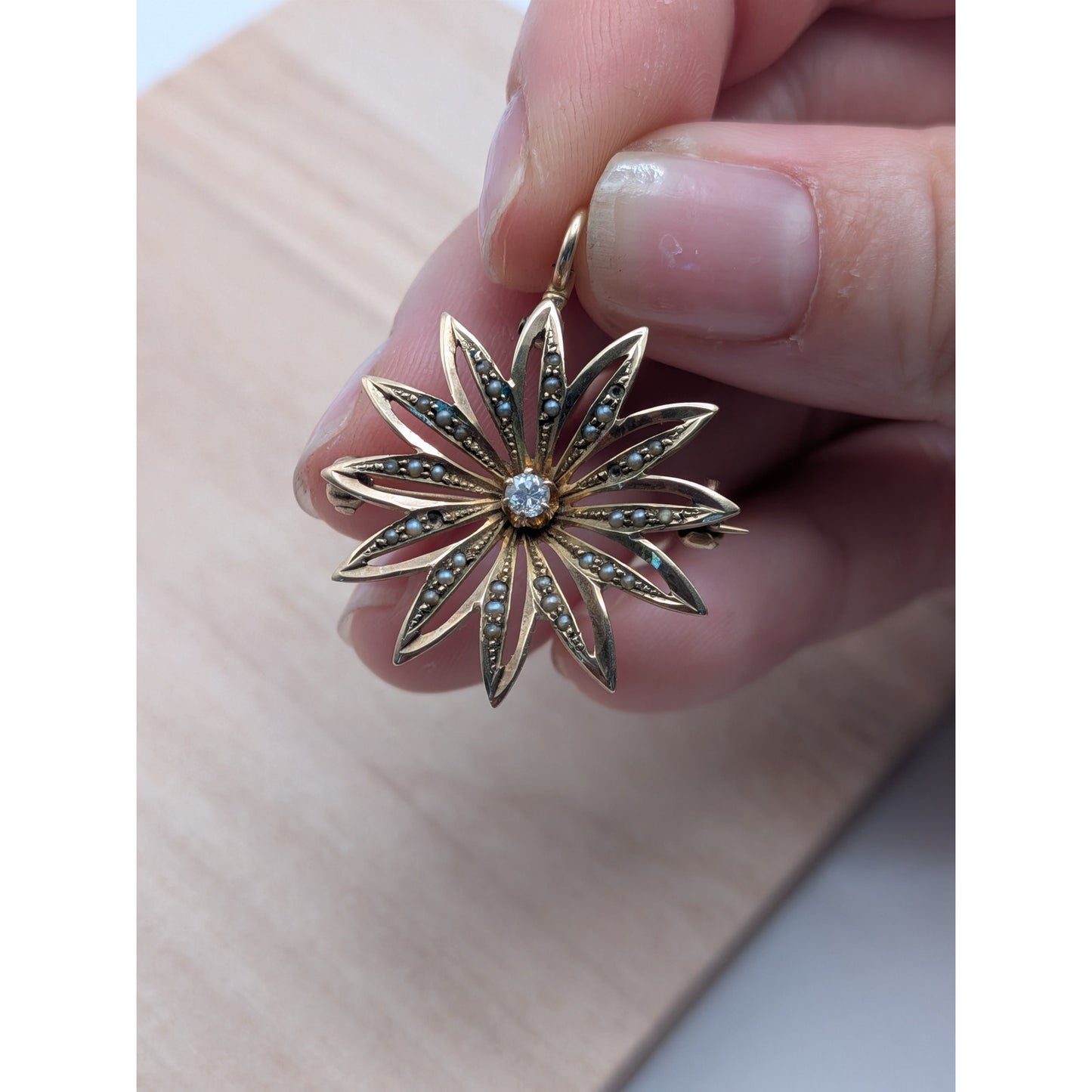 FLAW Vintage 10k Yellow Gold Seed Pearl Diamond Star Brooch Pendant