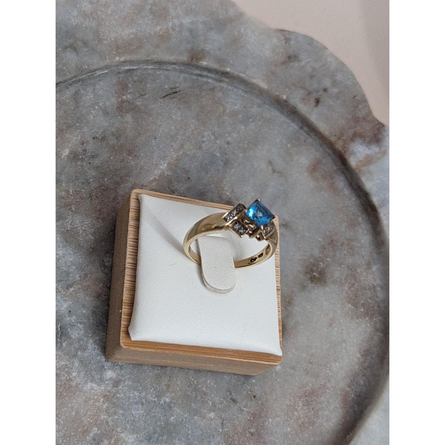 Vintage 10k Yellow Gold Blue Topaz and Diamond Accent Ring Size 8
