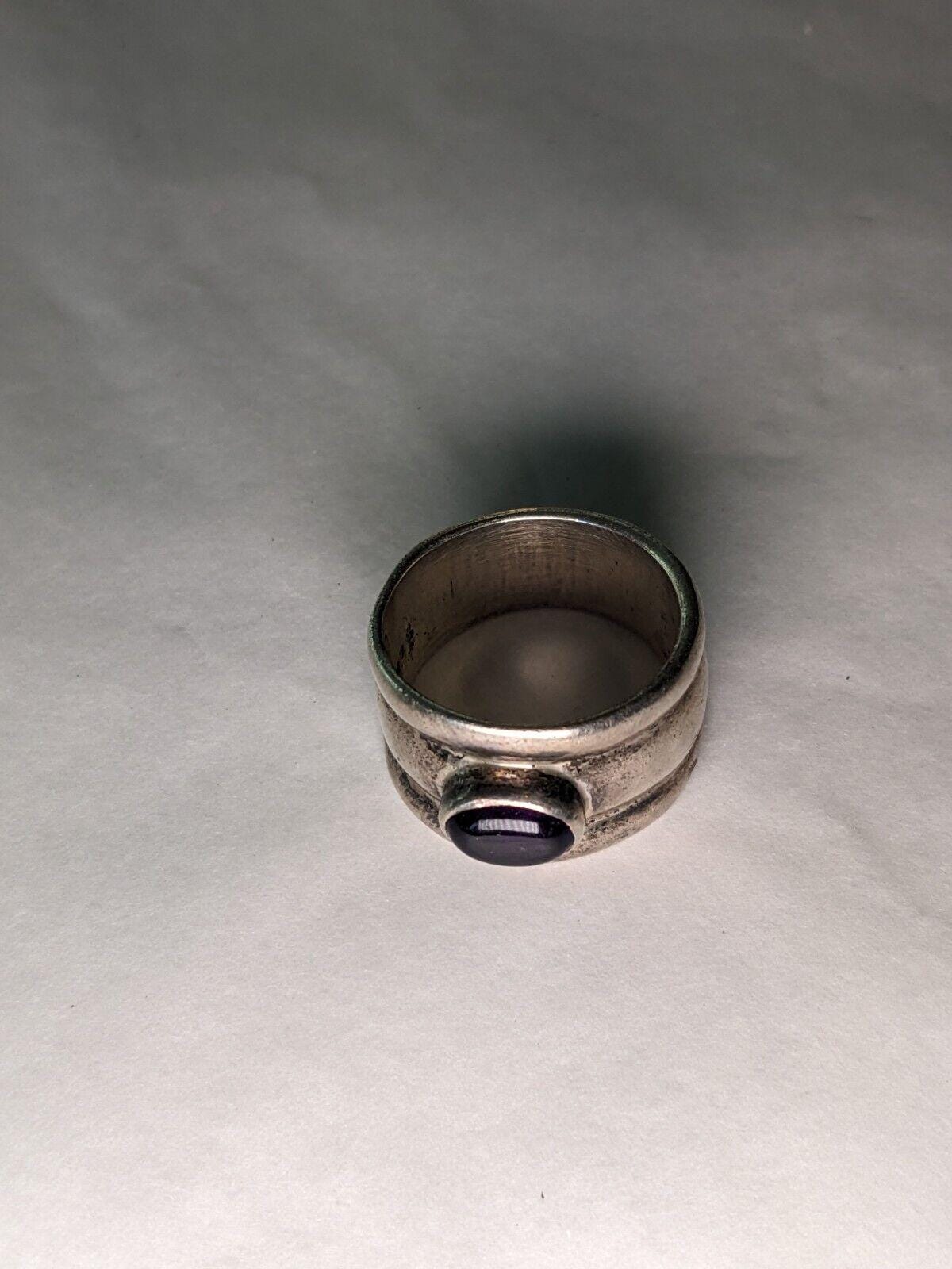 Sterling Silver 925 ring with Amethyst Stone size 7
