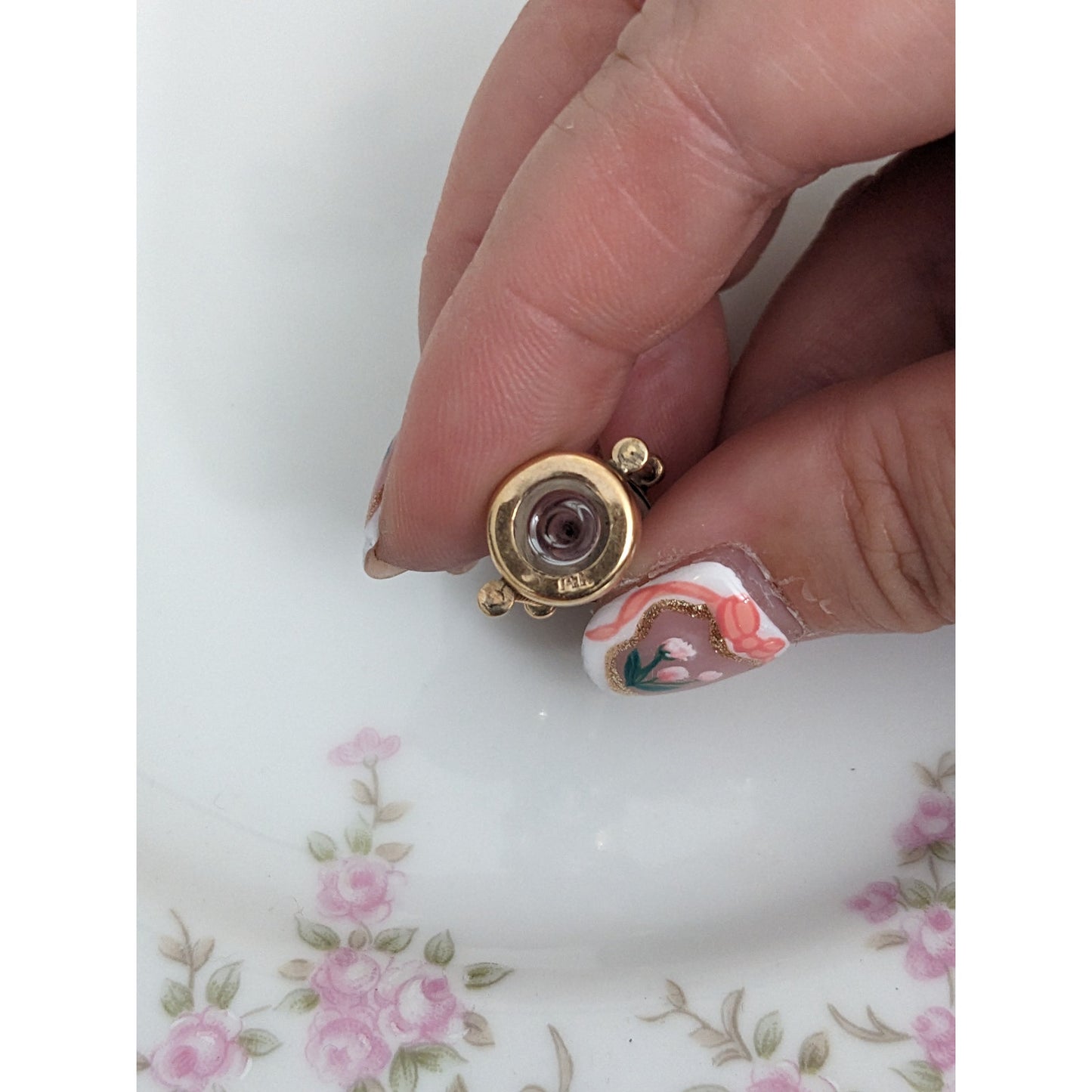 Vintage 14k Yellow Gold 3D Hourglass Pendant with Rubies