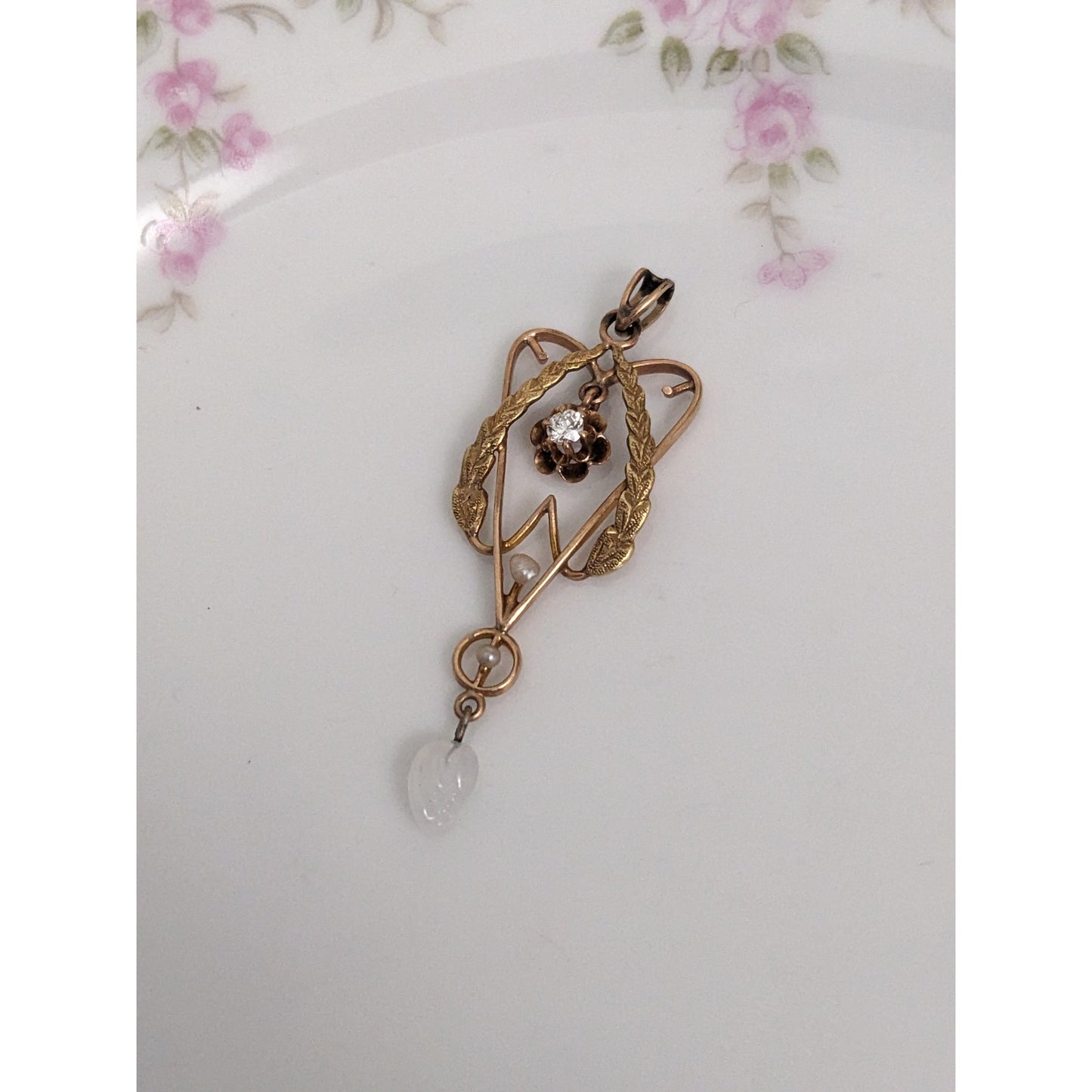 Antique Vintage Unmarked 10k Yellow Gold Glass & Seed Pearl Pendant