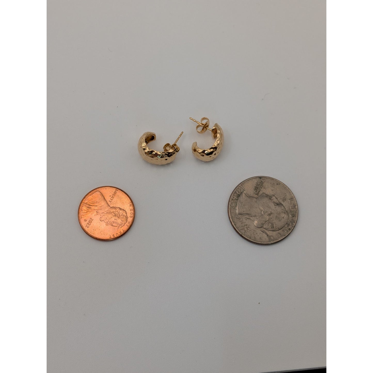 Estate 14k Yellow Gold Hammered Half Hoop Post Back Earrings