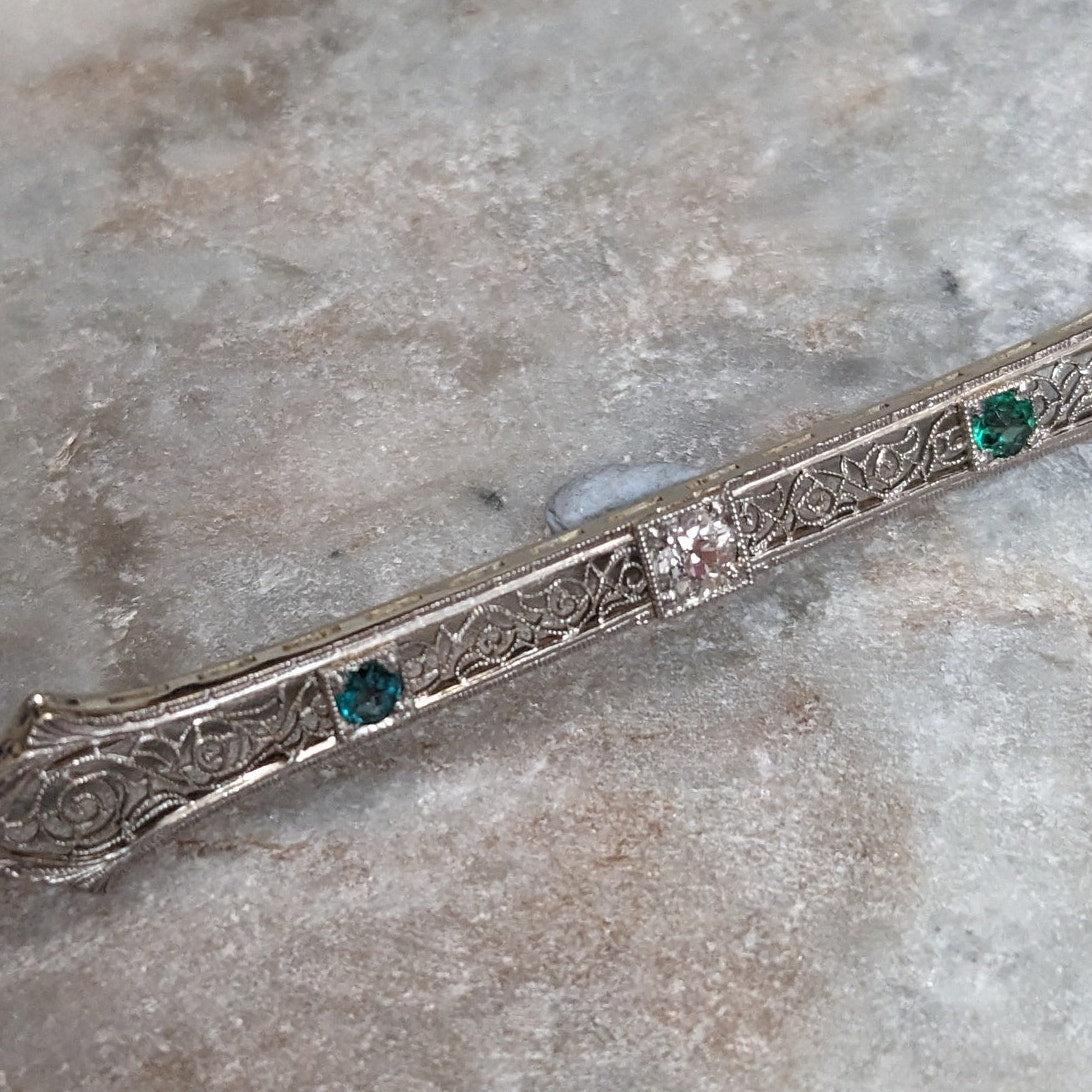 Vintage 18k White Gold Filigree Bar Brooch 0.25ct European Diamond & 2 emeralds