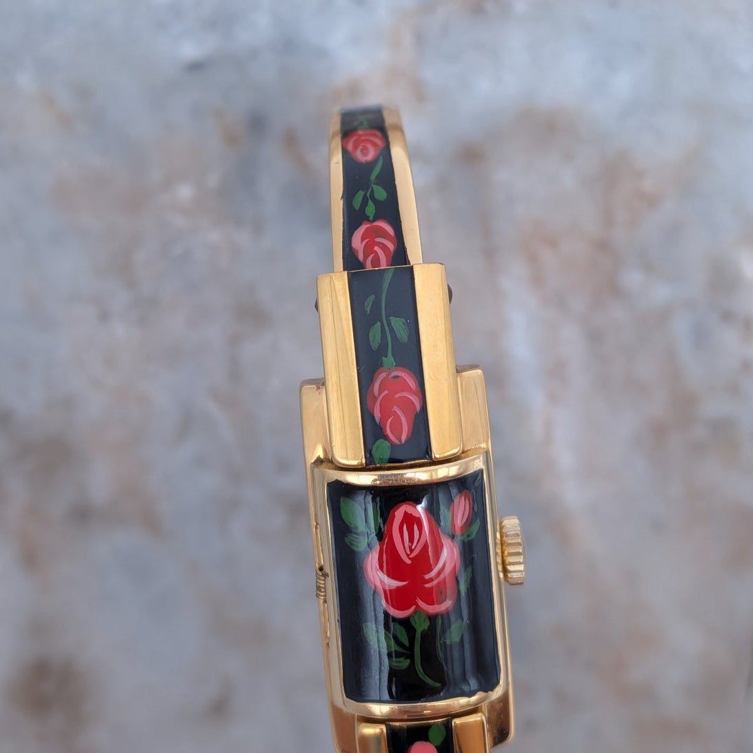 Vintage Chandler MANUAL Gold Tone Peekaboo Dainty Watch Black Enamel Red Roses