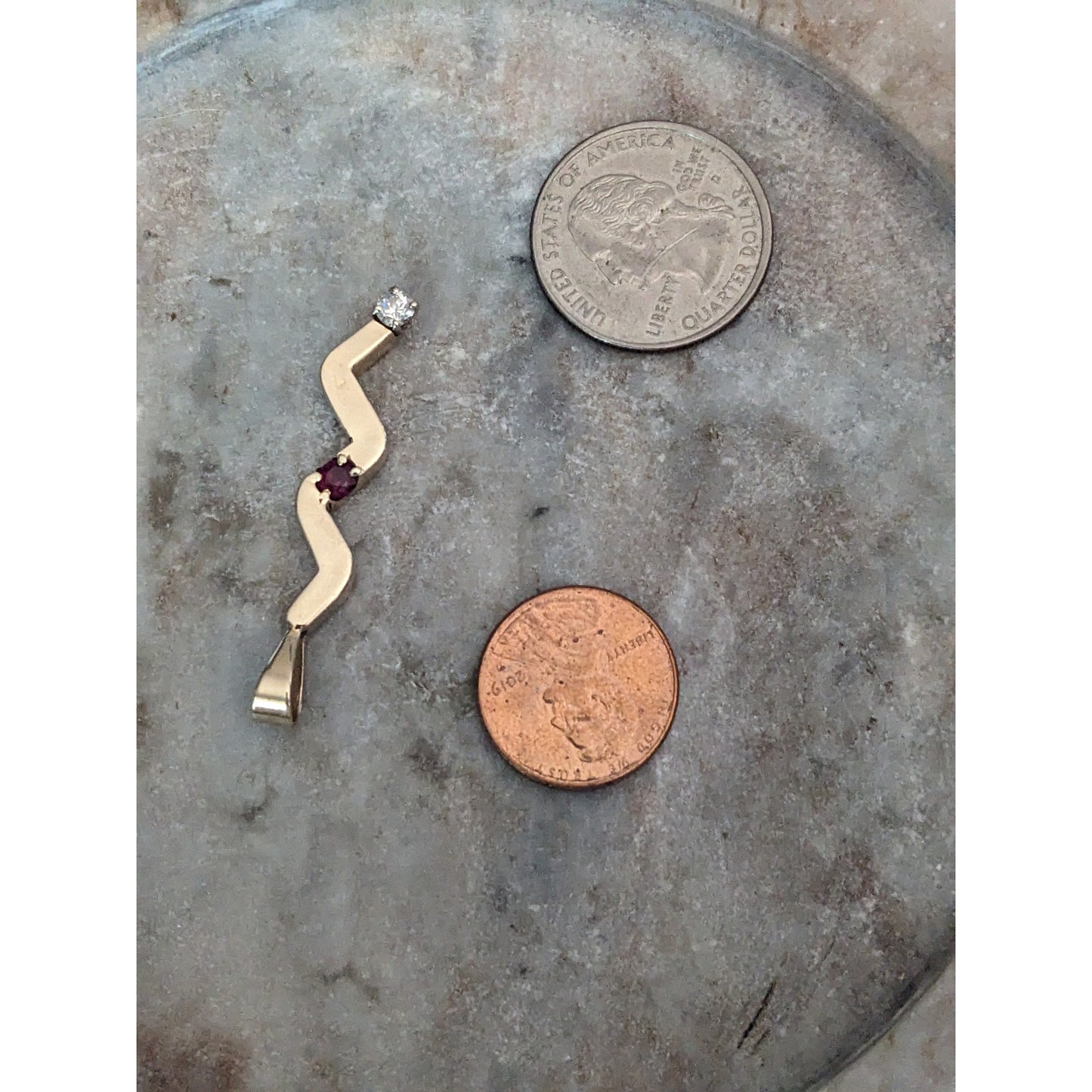 Vintage Unmarked 12k Gold Wavy Squiggle Pendant with Ruby and Diamond (Chipped)