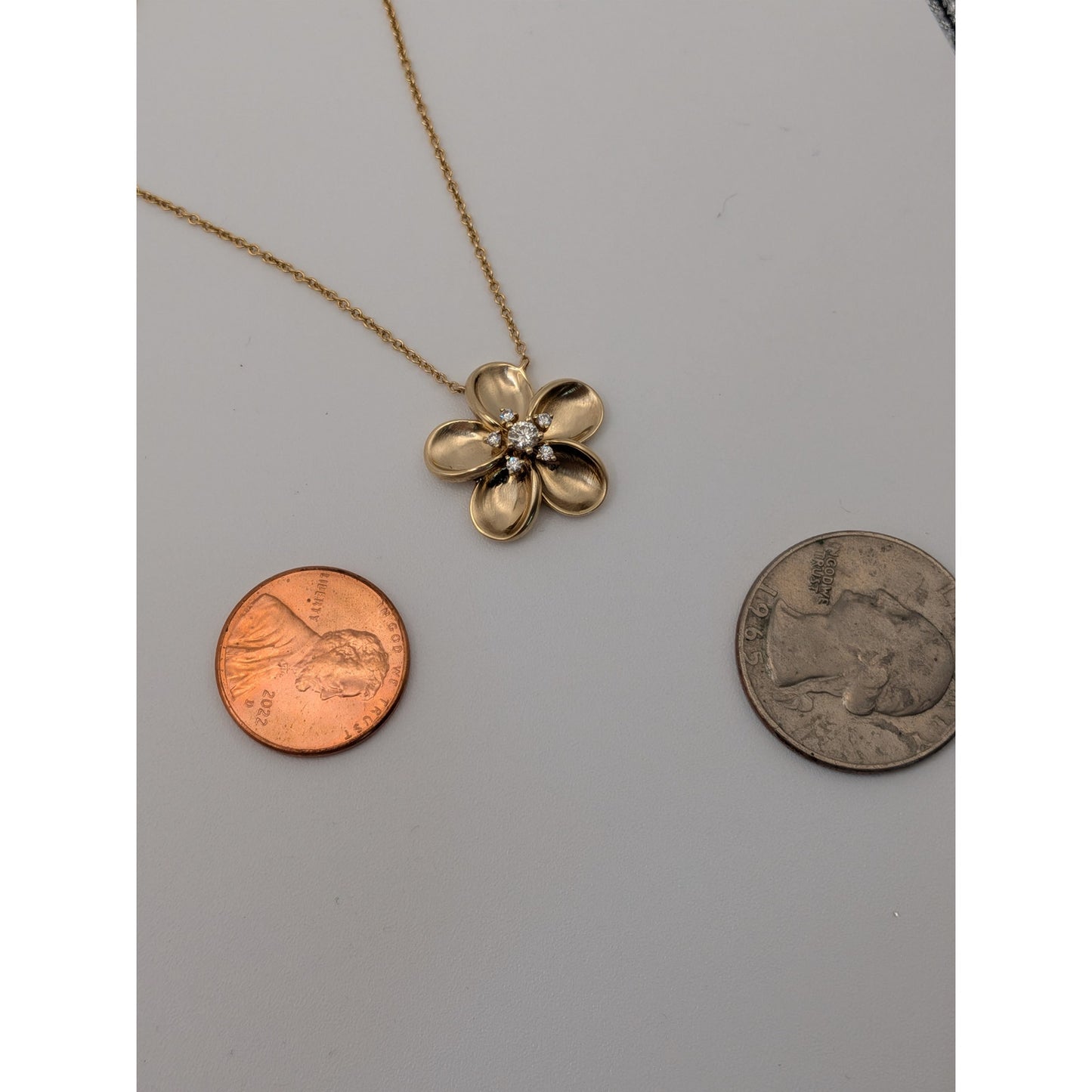 Estate 14k Gold Diamond Flower Pendant Necklace w/ Extender 16 or 18in