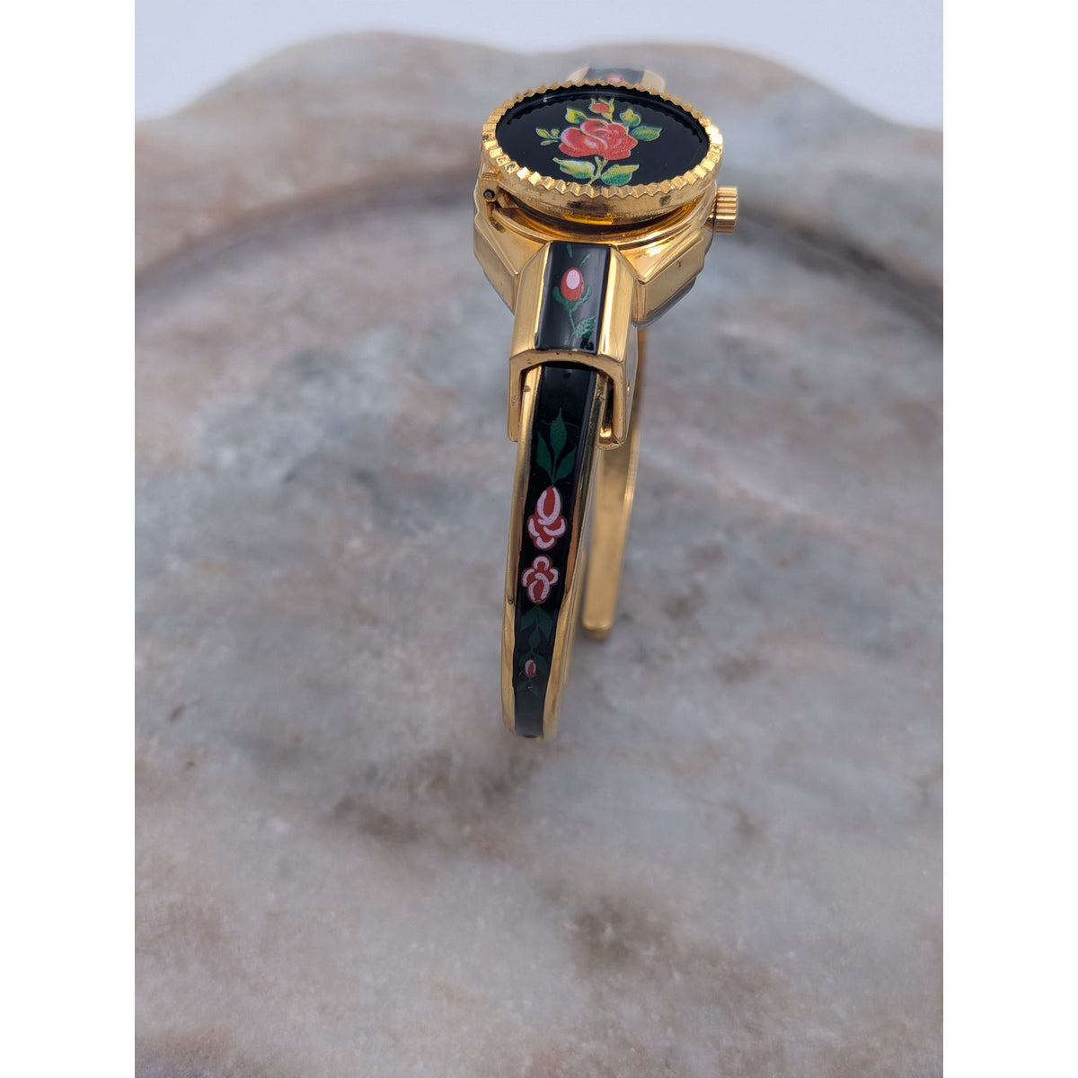 Vintage Itraco Gold Tone Peekaboo Watch Black Enamel Red Florals