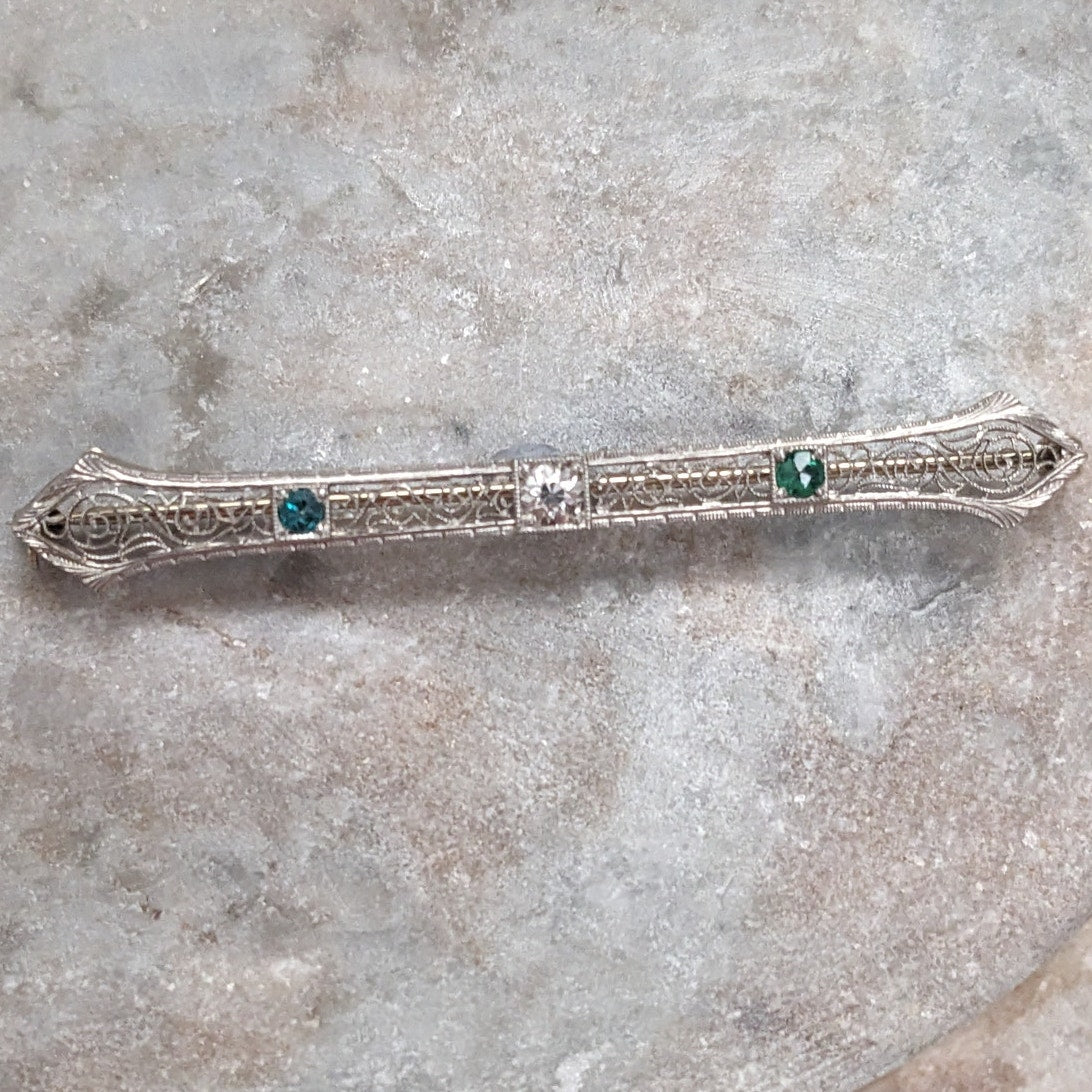 Vintage 18k White Gold Filigree Bar Brooch 0.25ct European Diamond & 2 emeralds
